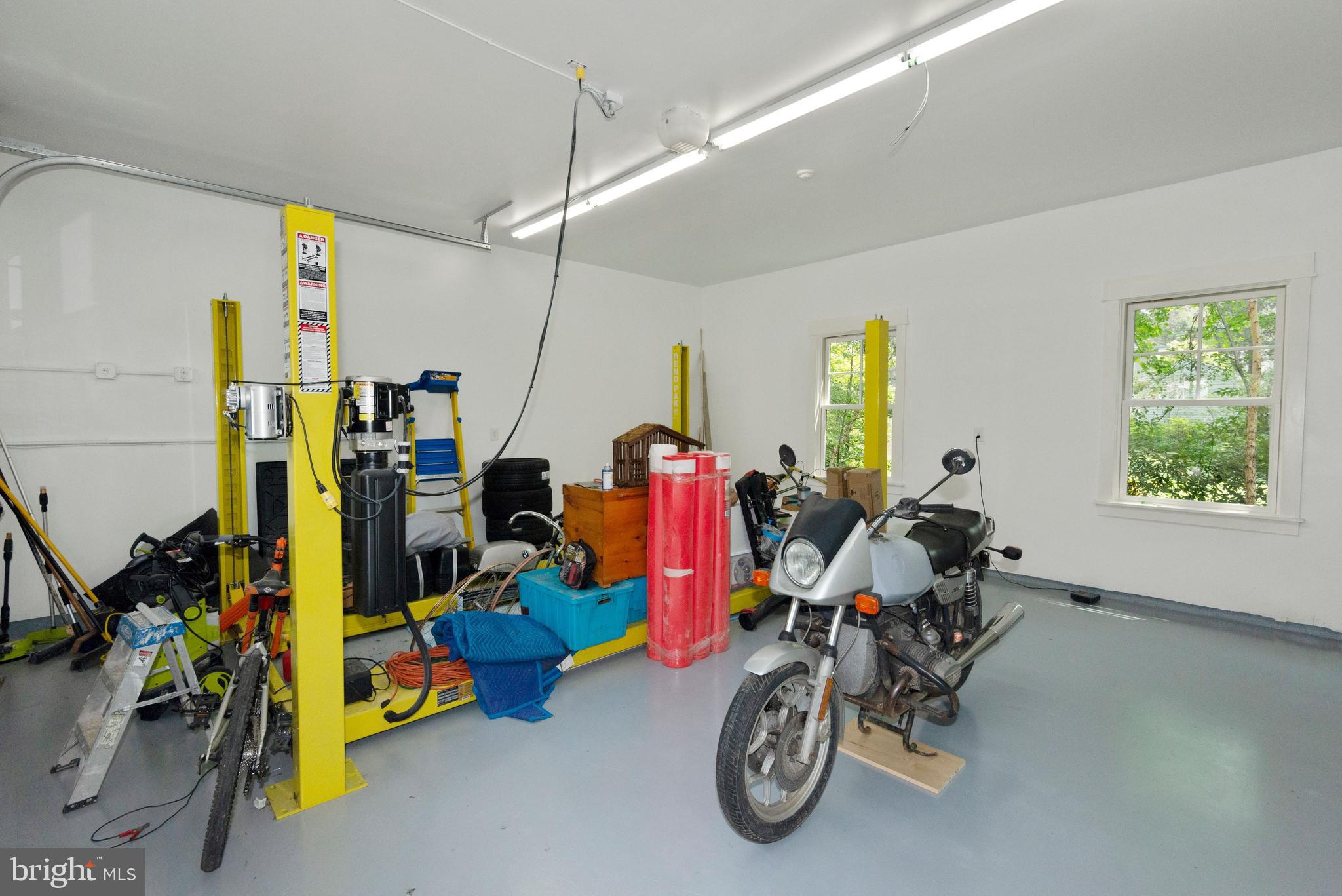 OVERLEE - Residential