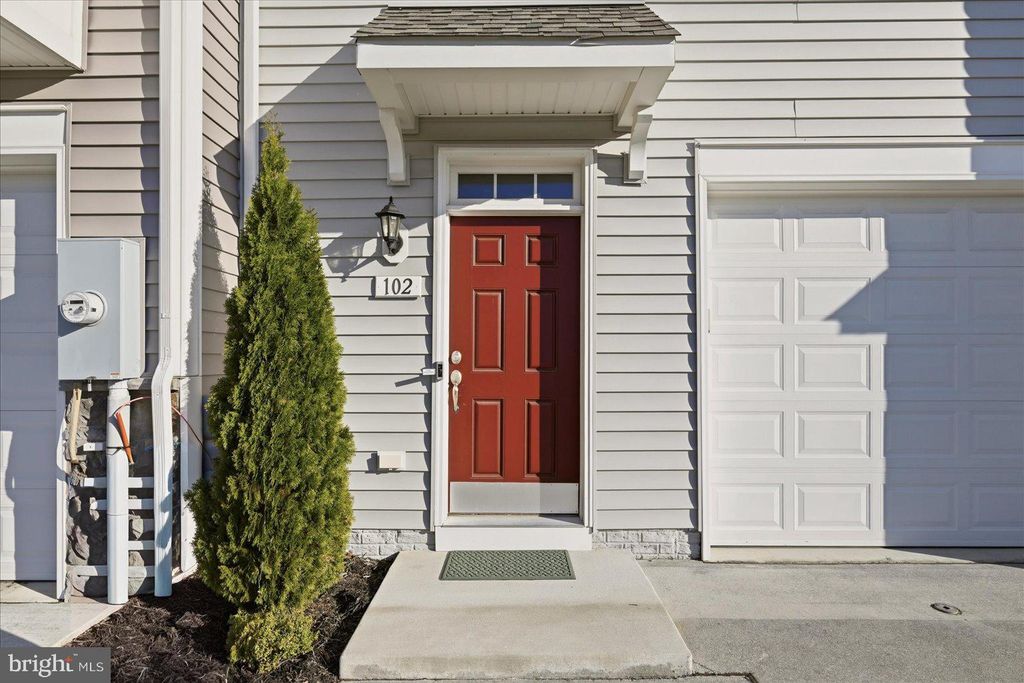 Photo of 102 Stribling Way, WINCHESTER, VA 22602 (MLS # VAFV2040206)