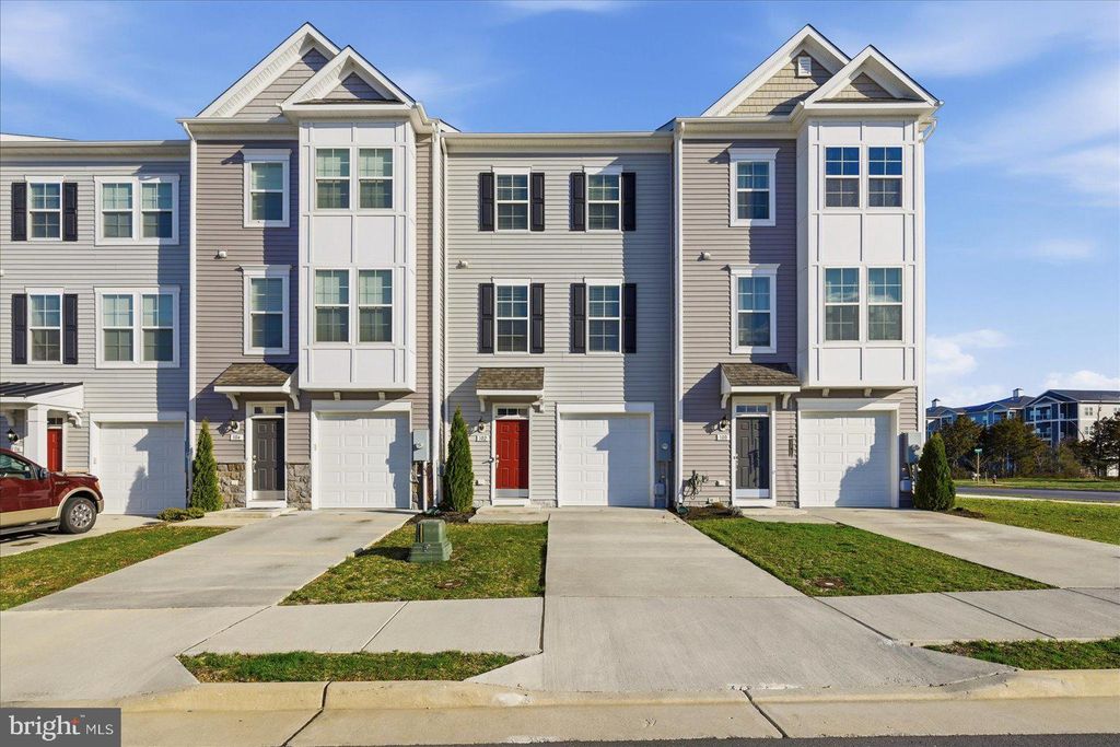 Photo of 102 Stribling Way, WINCHESTER, VA 22602 (MLS # VAFV2040206)
