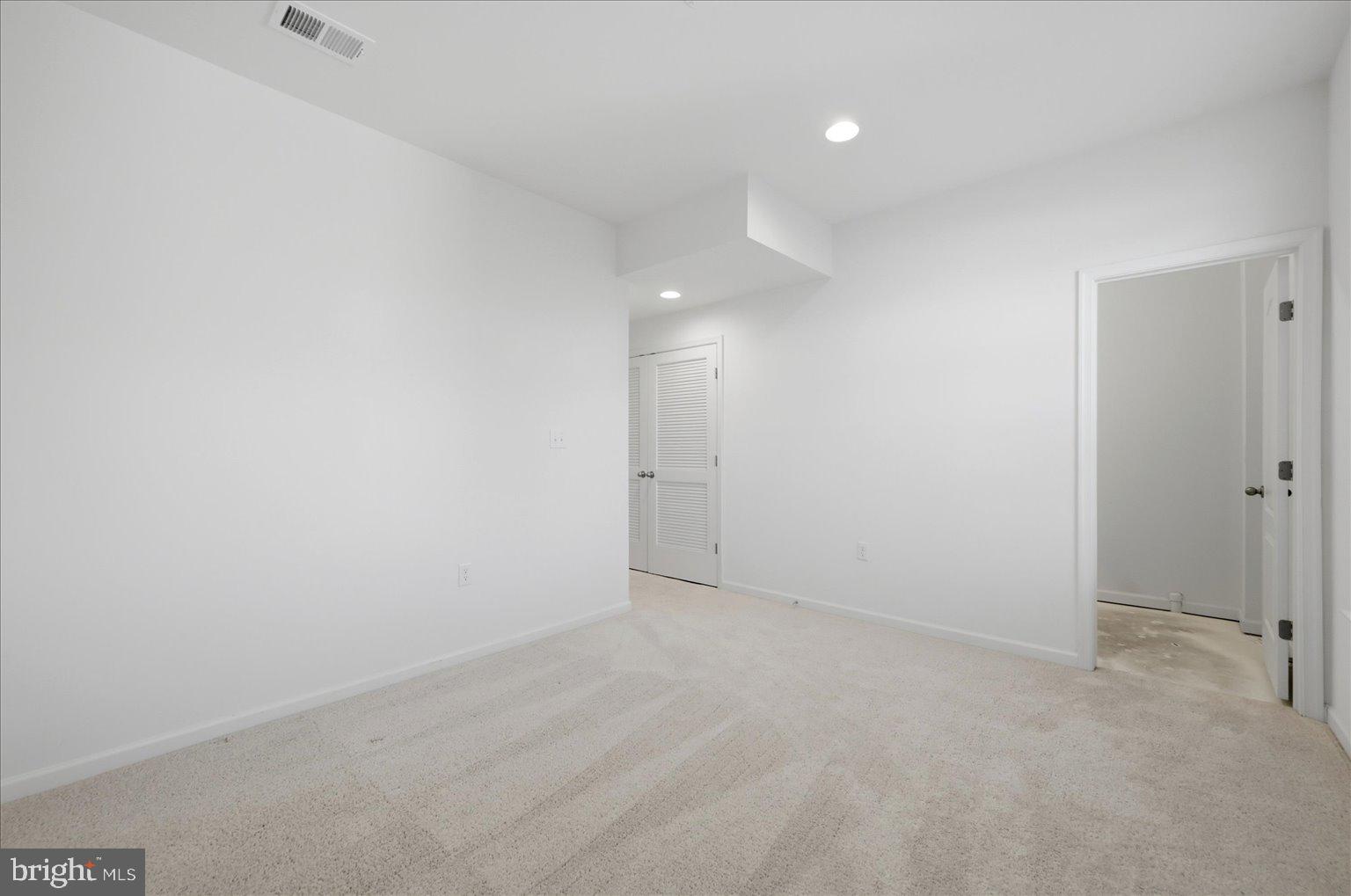 FREEDOM MANOR - Residential