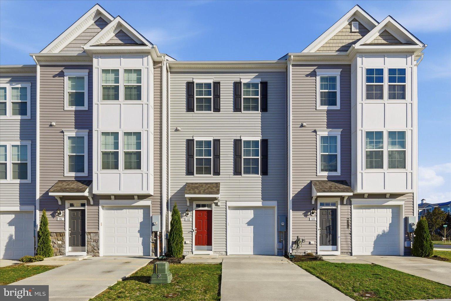 FREEDOM MANOR - Residential