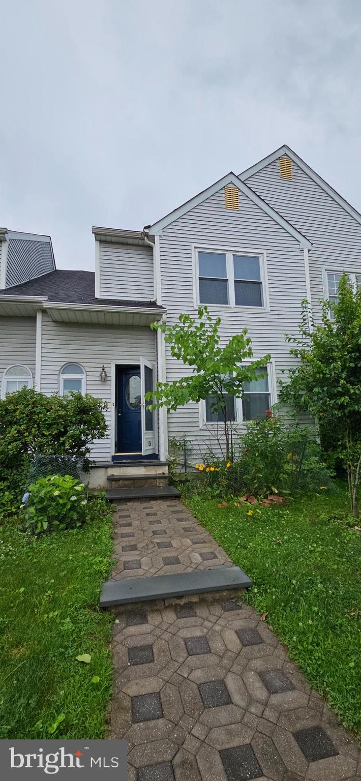 This charming 2-bedroom, 1.5-bathroom house is ideally situated in Lansdale, offering convenient proximity to Merck and other major employers. The location provides easy access to shopping, public transportation, and all major highways, ensuring seamless connectivity.
The home features a partially finished basement equipped with a washer and dryer, a rear deck for outdoor relaxation, and parking accommodations including two dedicated spaces and ample street parking. The property is in move-in condition and looking for someone to move-in around July 15th. Pet approvals considered on a case-by-case basis, subject to a pet addendum.
A minimum 12-month lease is required, along with a credit and background check. This desirable home is expected to be leased quickly, so please send a direct message to schedule a viewing. Serious inquiries only.