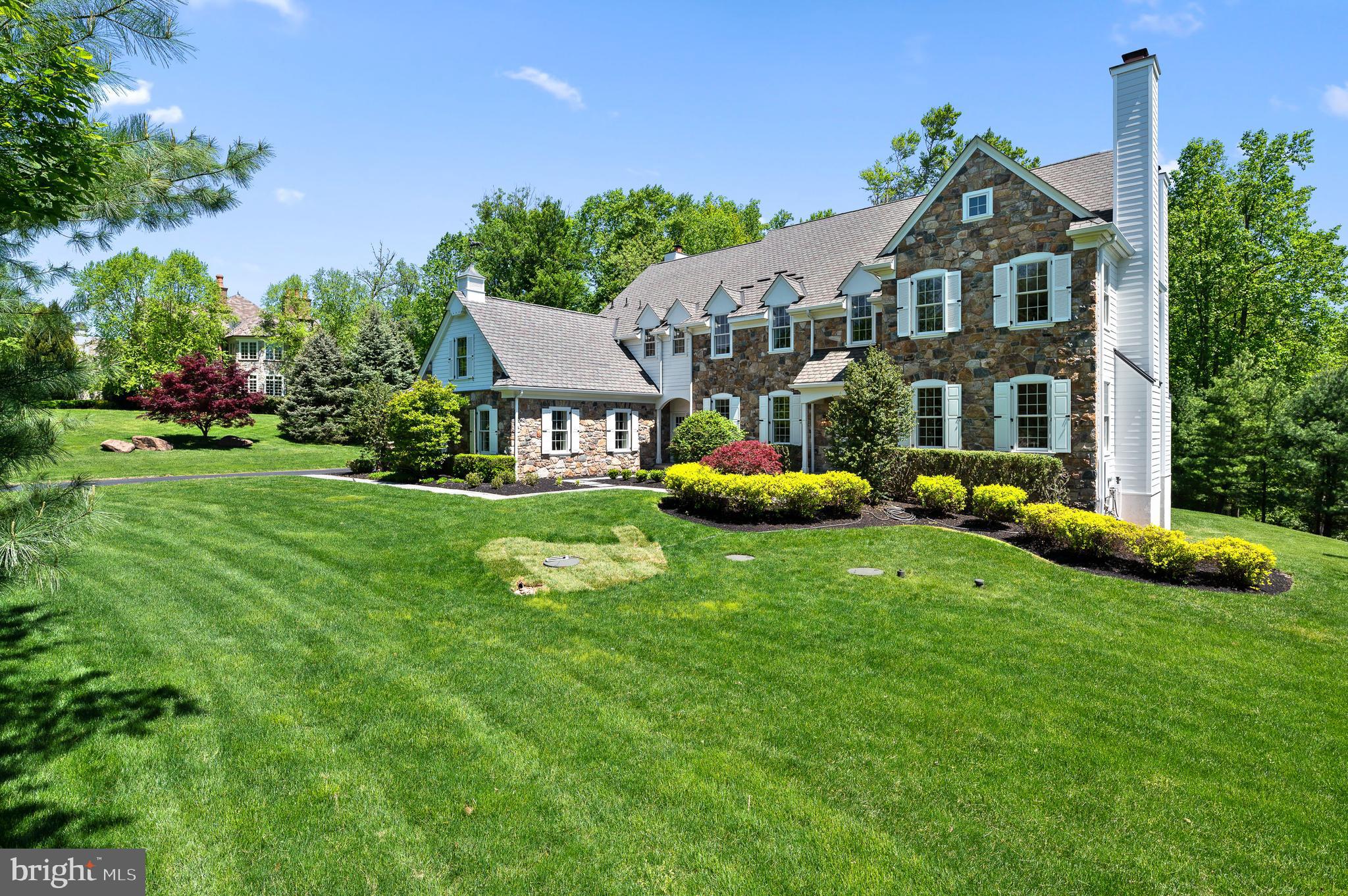 WHITE HORSE - Residential