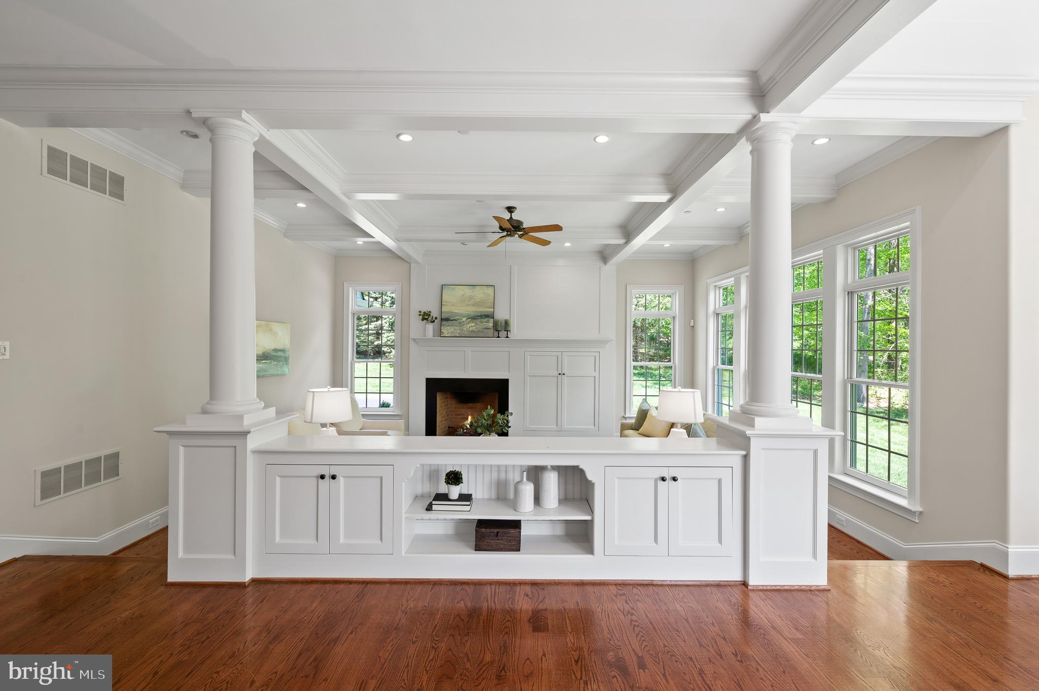 WHITE HORSE - Residential