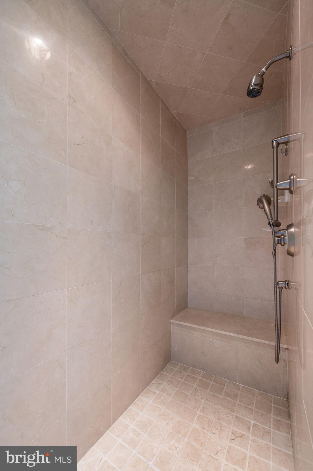 WHITE HORSE - Residential