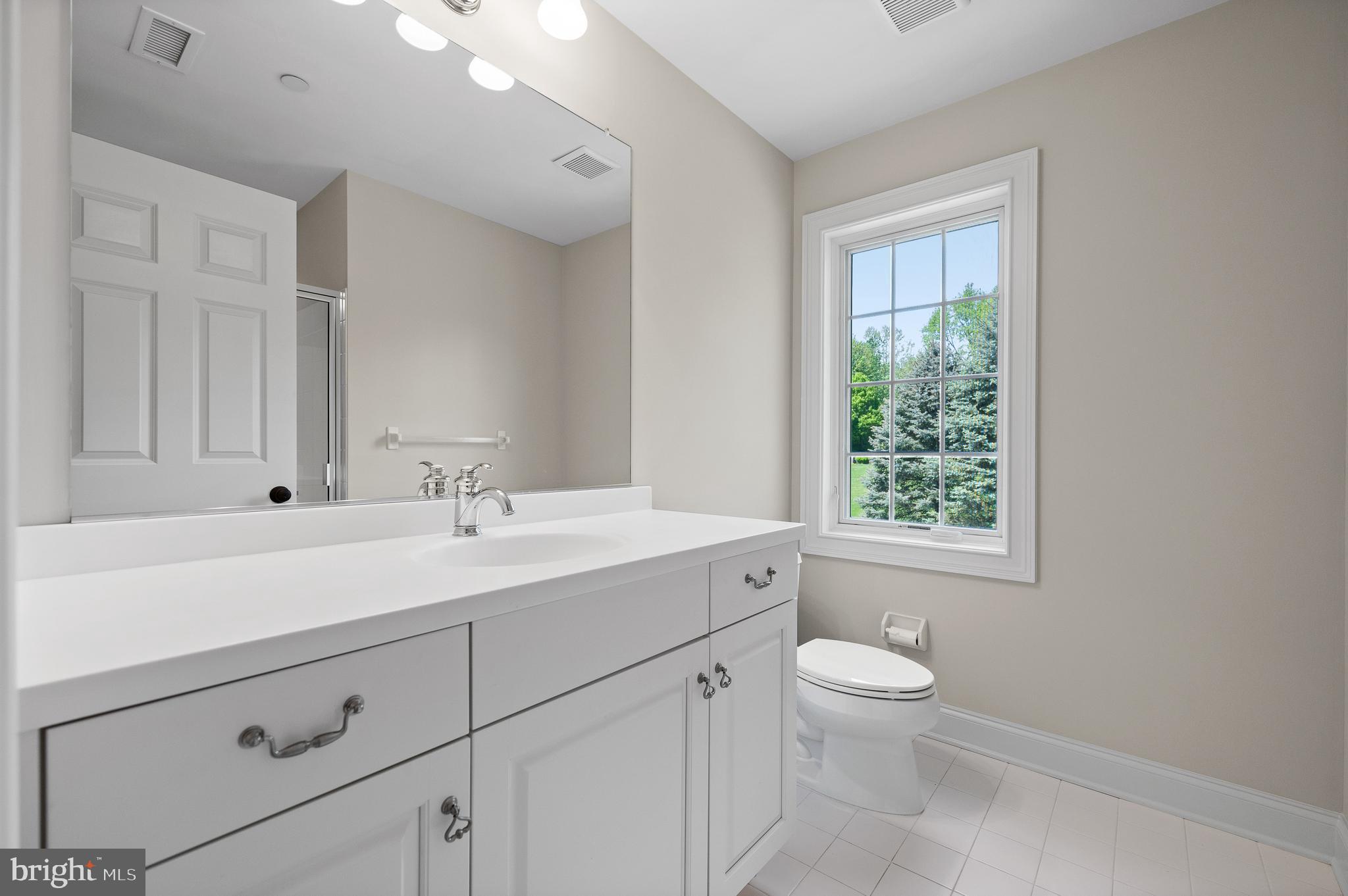 WHITE HORSE - Residential