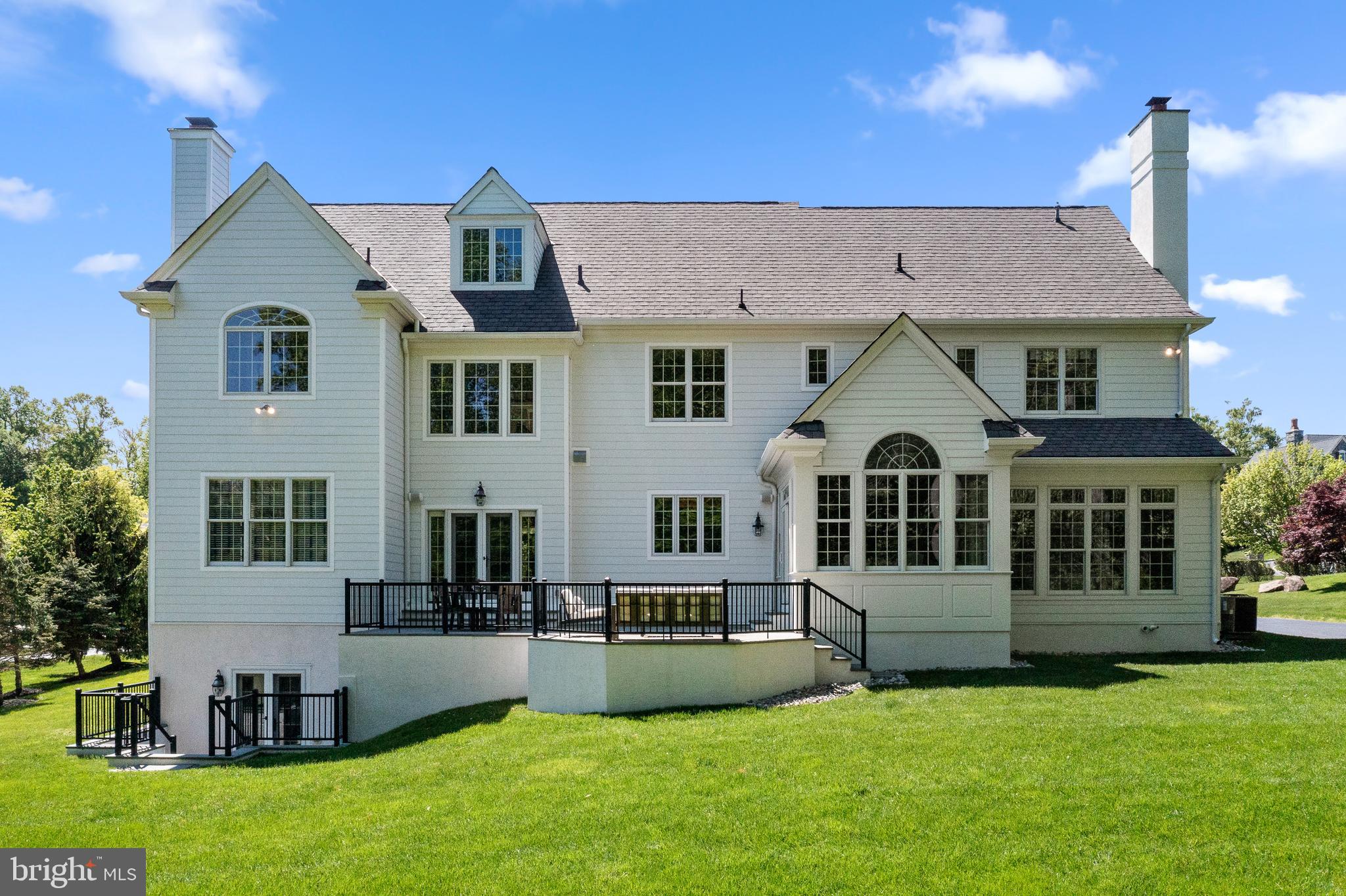 WHITE HORSE - Residential