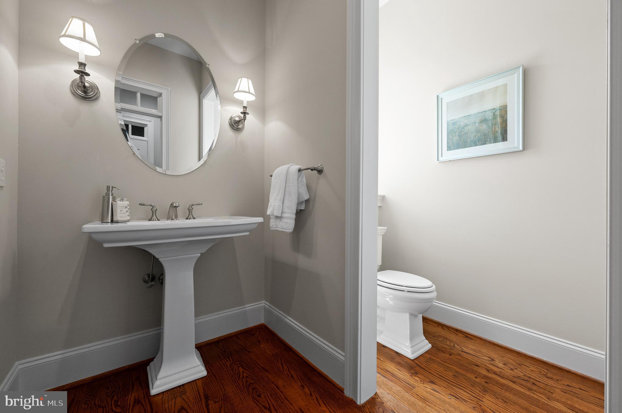 WHITE HORSE - Residential