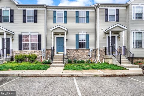 1905 JAMESTOWN LANE 1905 YORK PA 17408