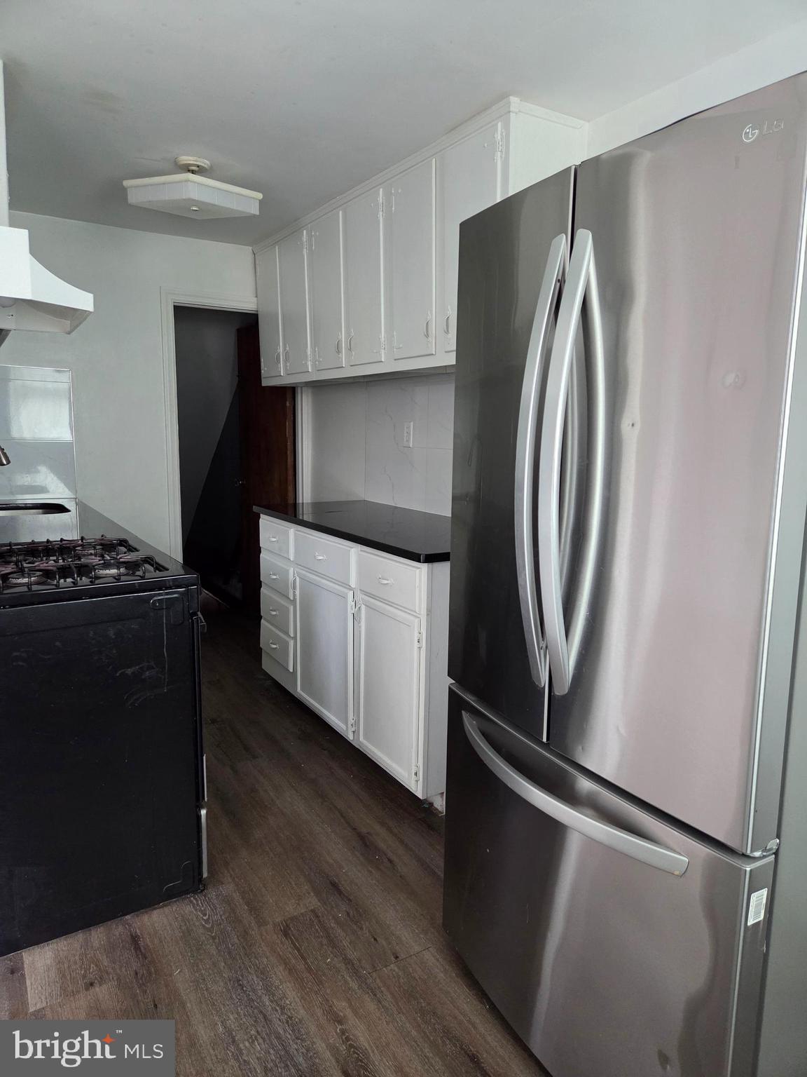 OXFORD CIRCLE - Residential