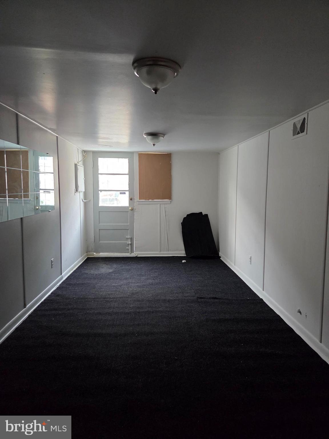 OXFORD CIRCLE - Residential