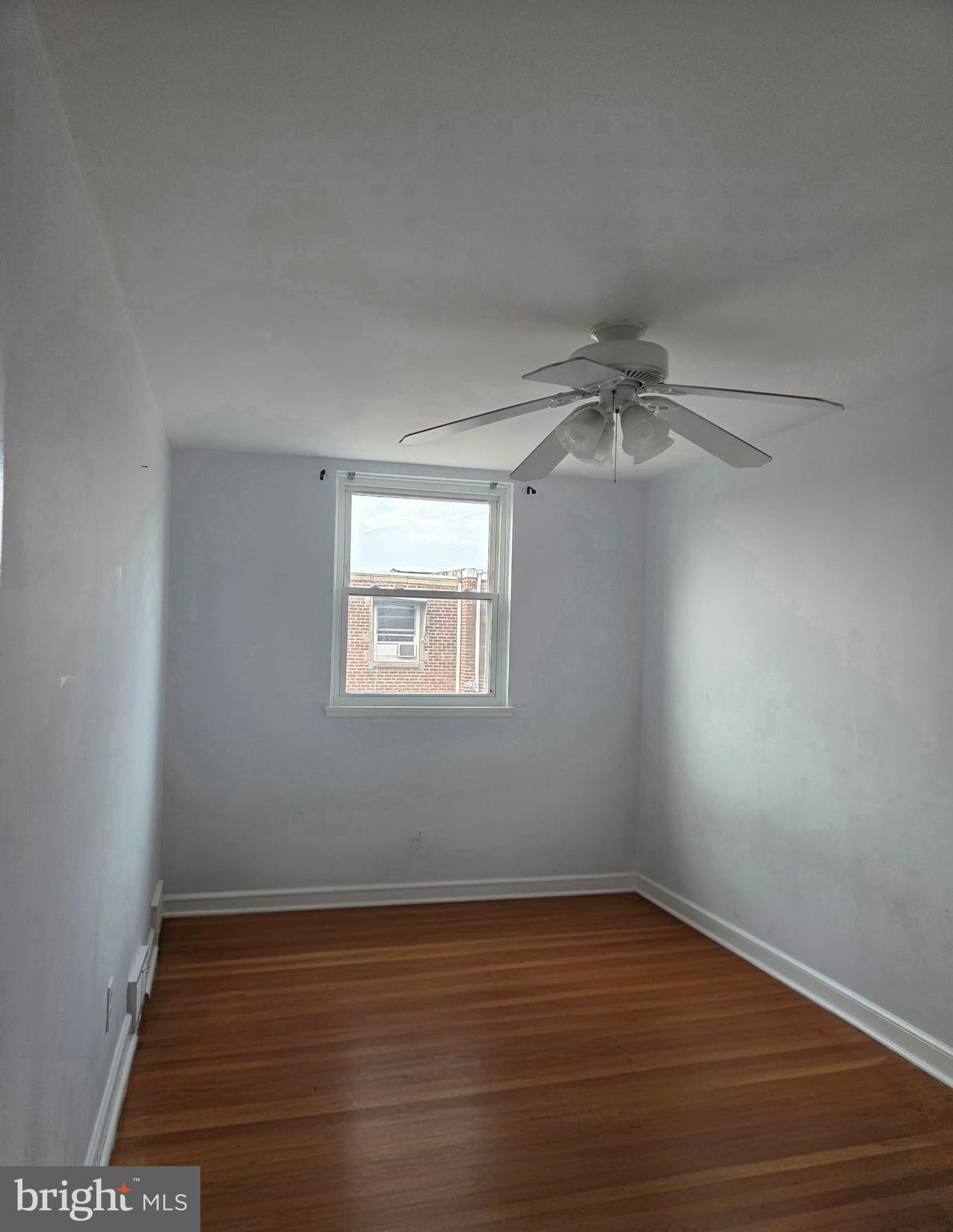 OXFORD CIRCLE - Residential