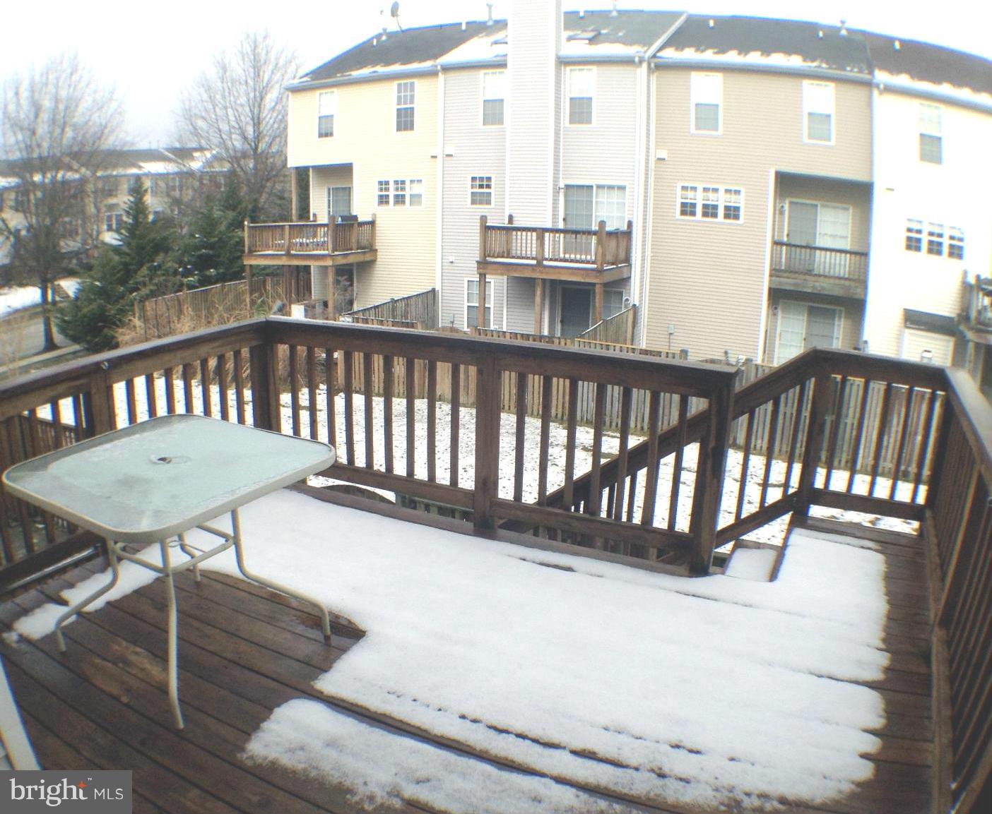 THE KNOLLS - Residential