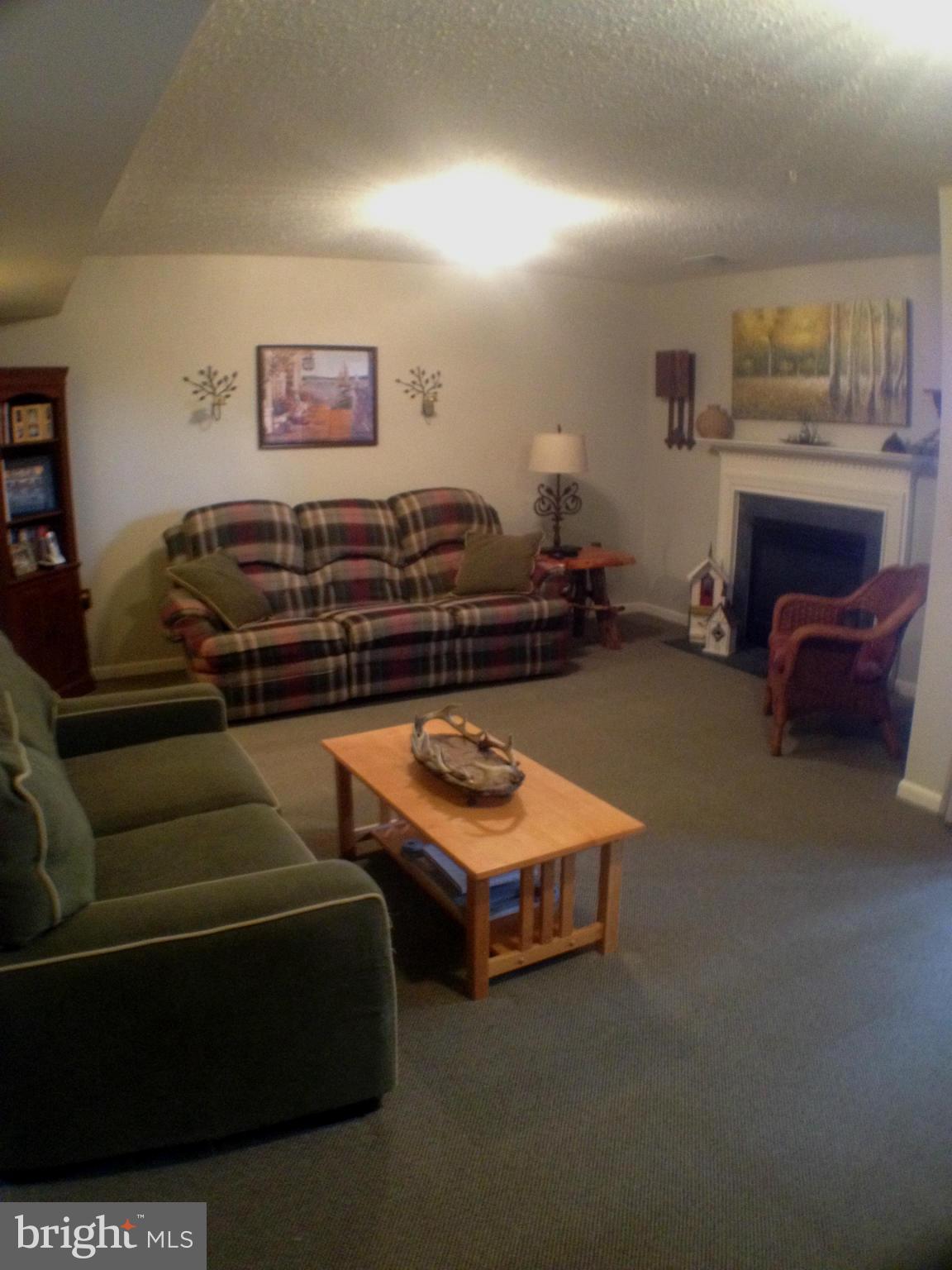 THE KNOLLS - Residential