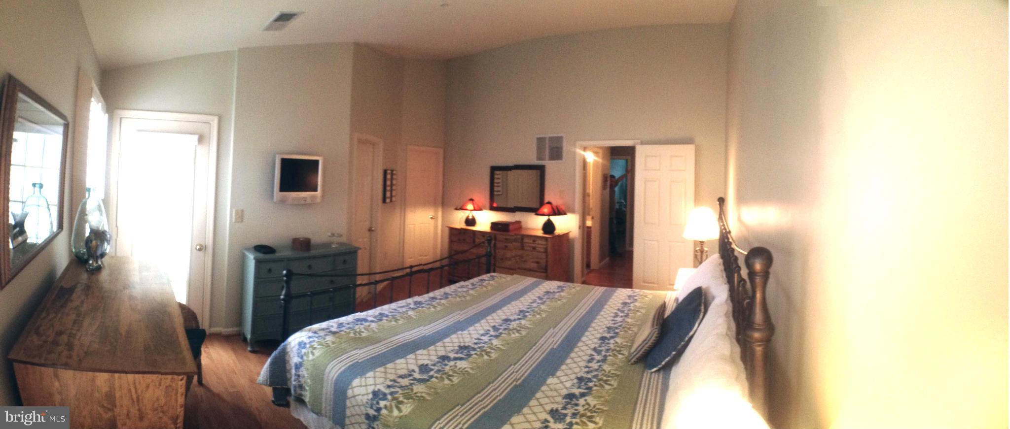 THE KNOLLS - Residential