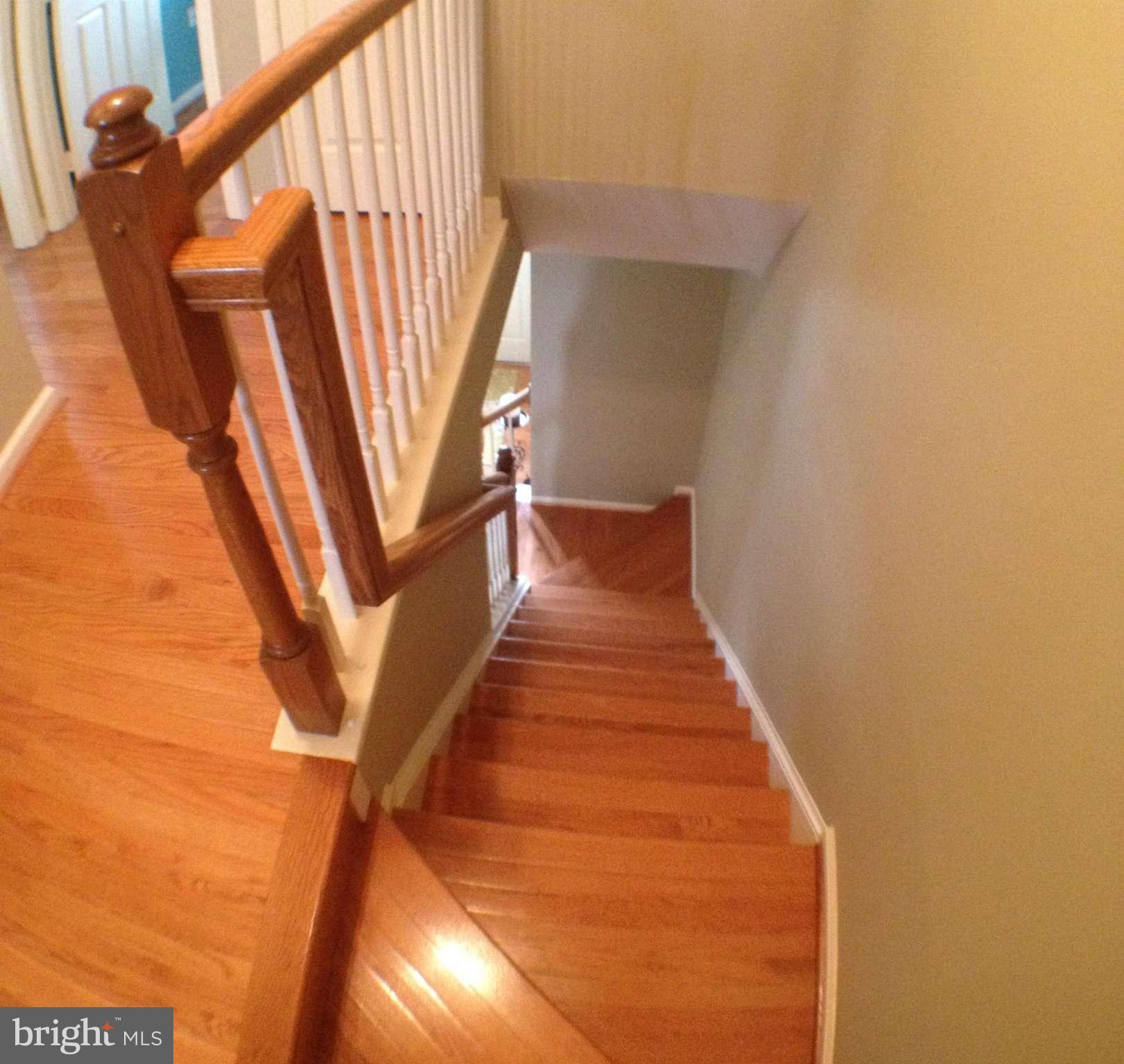 THE KNOLLS - Residential