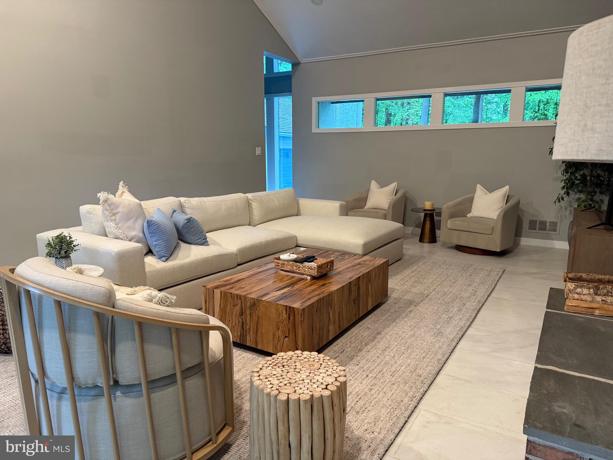 PHEASANT RUN - Residential Lease