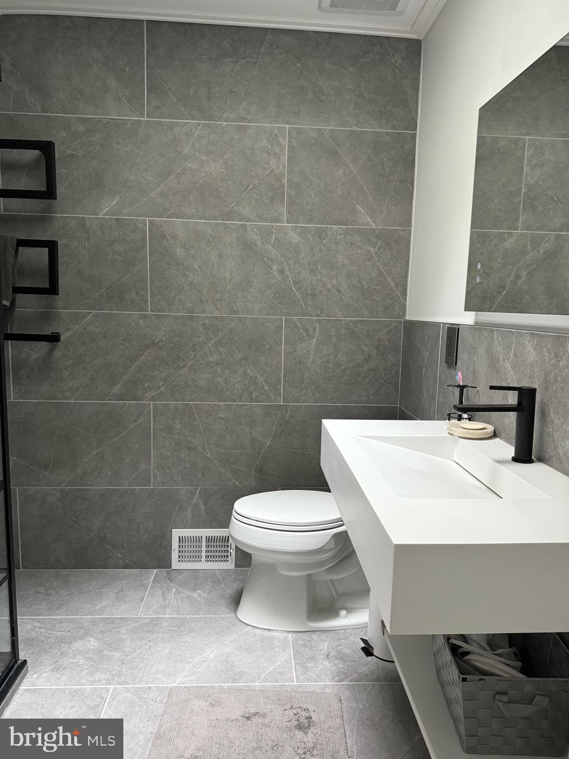 PHEASANT RUN - Residential Lease