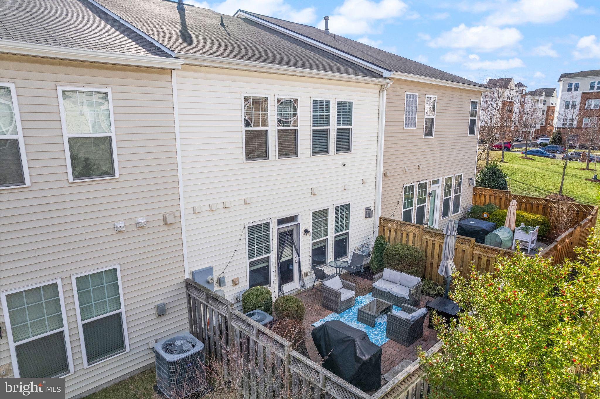 STONE RIDGE - Residential