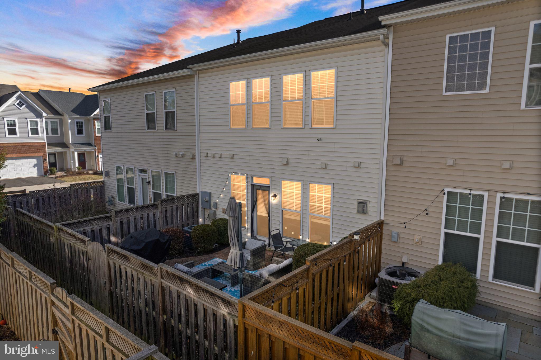 STONE RIDGE - Residential