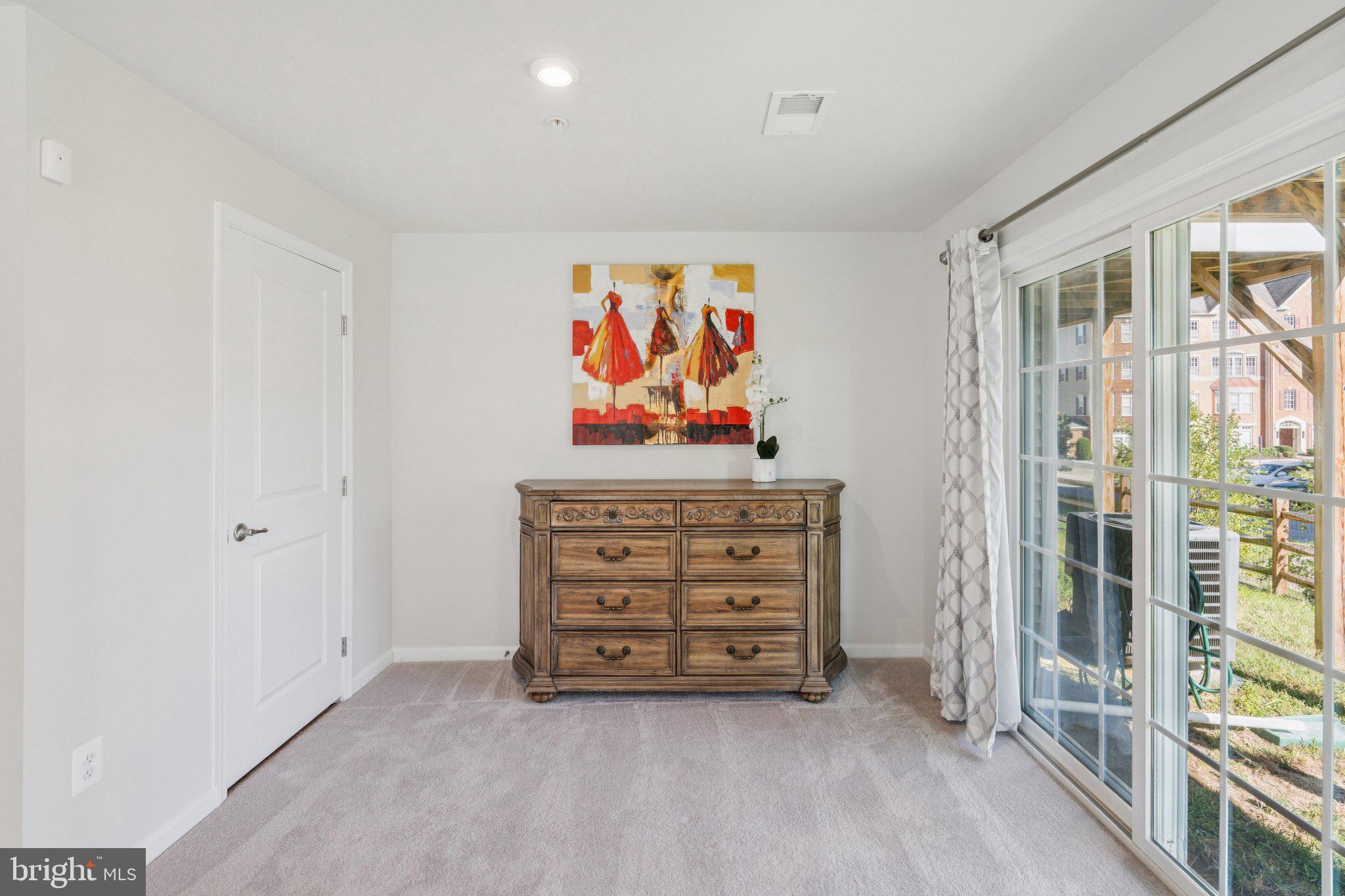 ANCHOR POINT - Residential