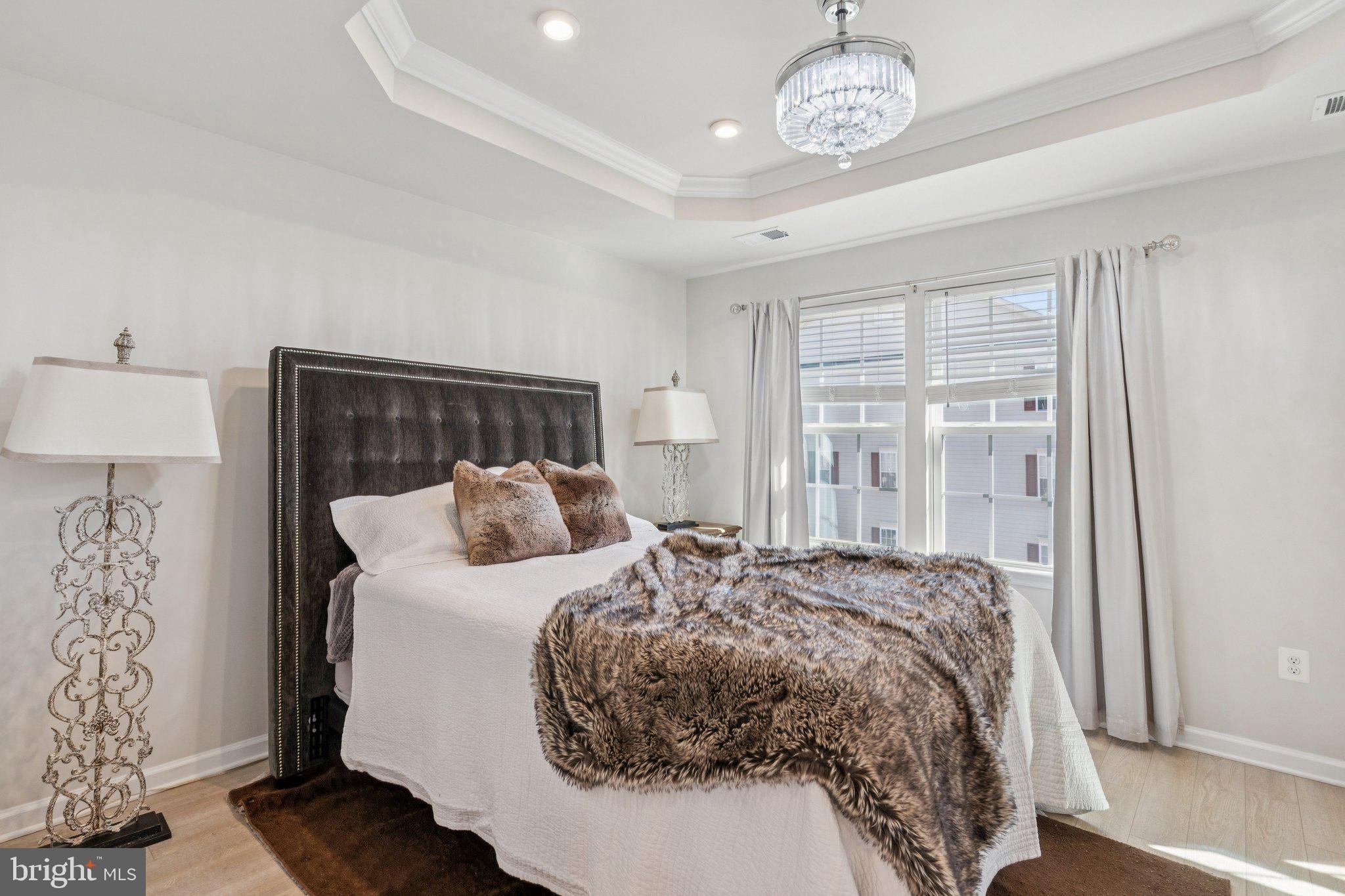 ANCHOR POINT - Residential