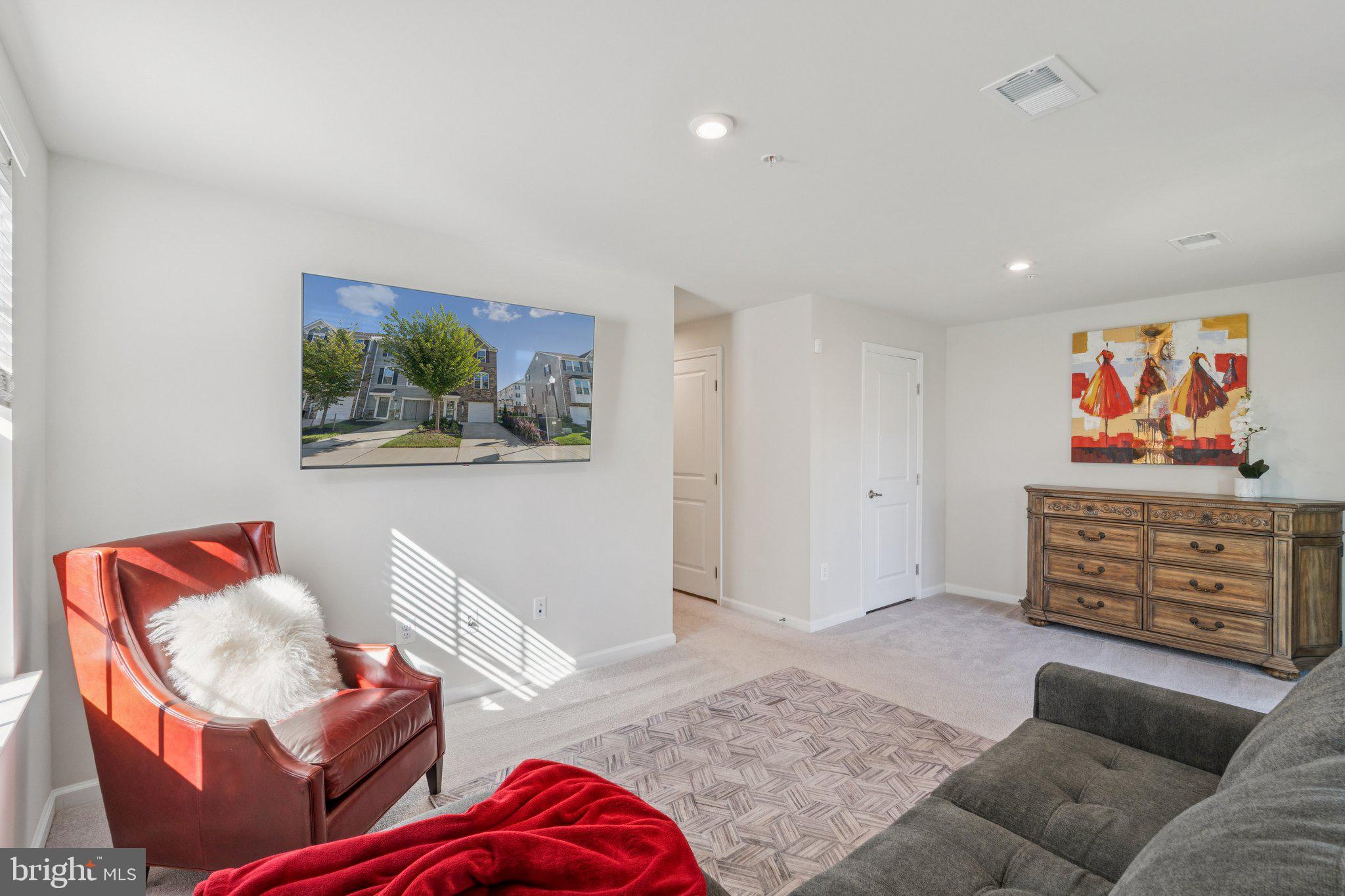 ANCHOR POINT - Residential