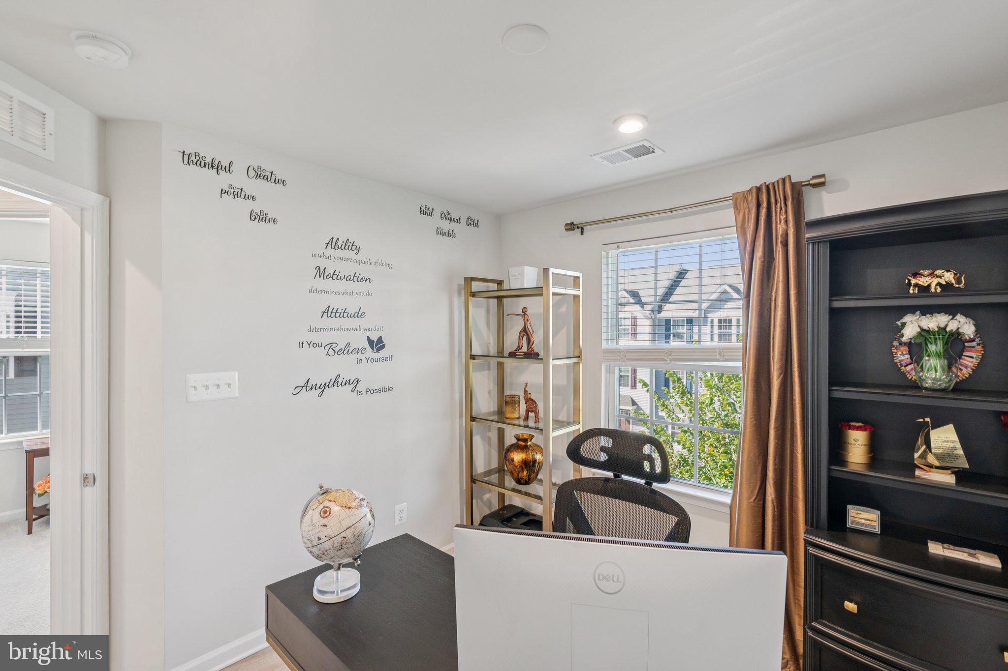 ANCHOR POINT - Residential