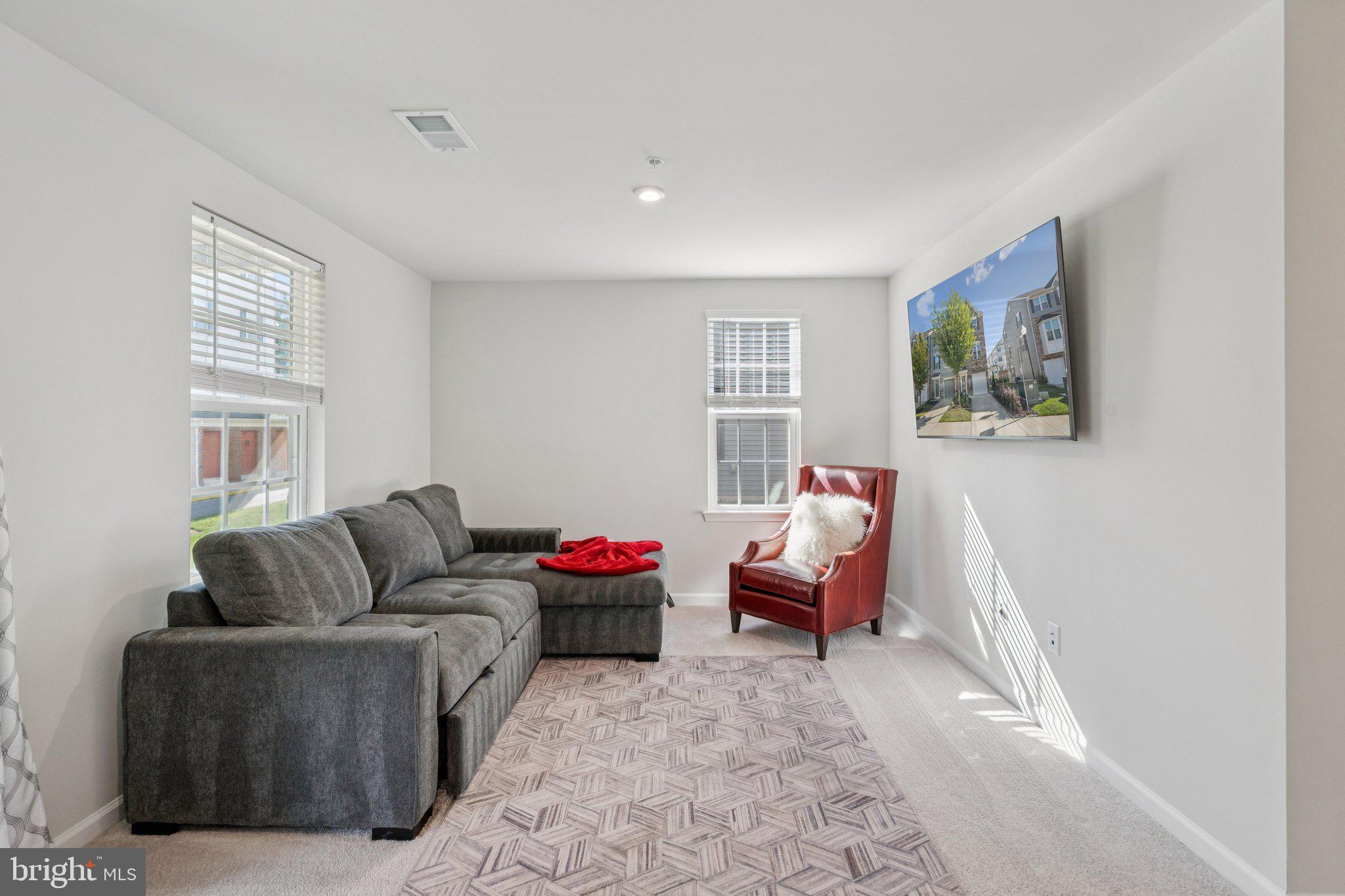 ANCHOR POINT - Residential