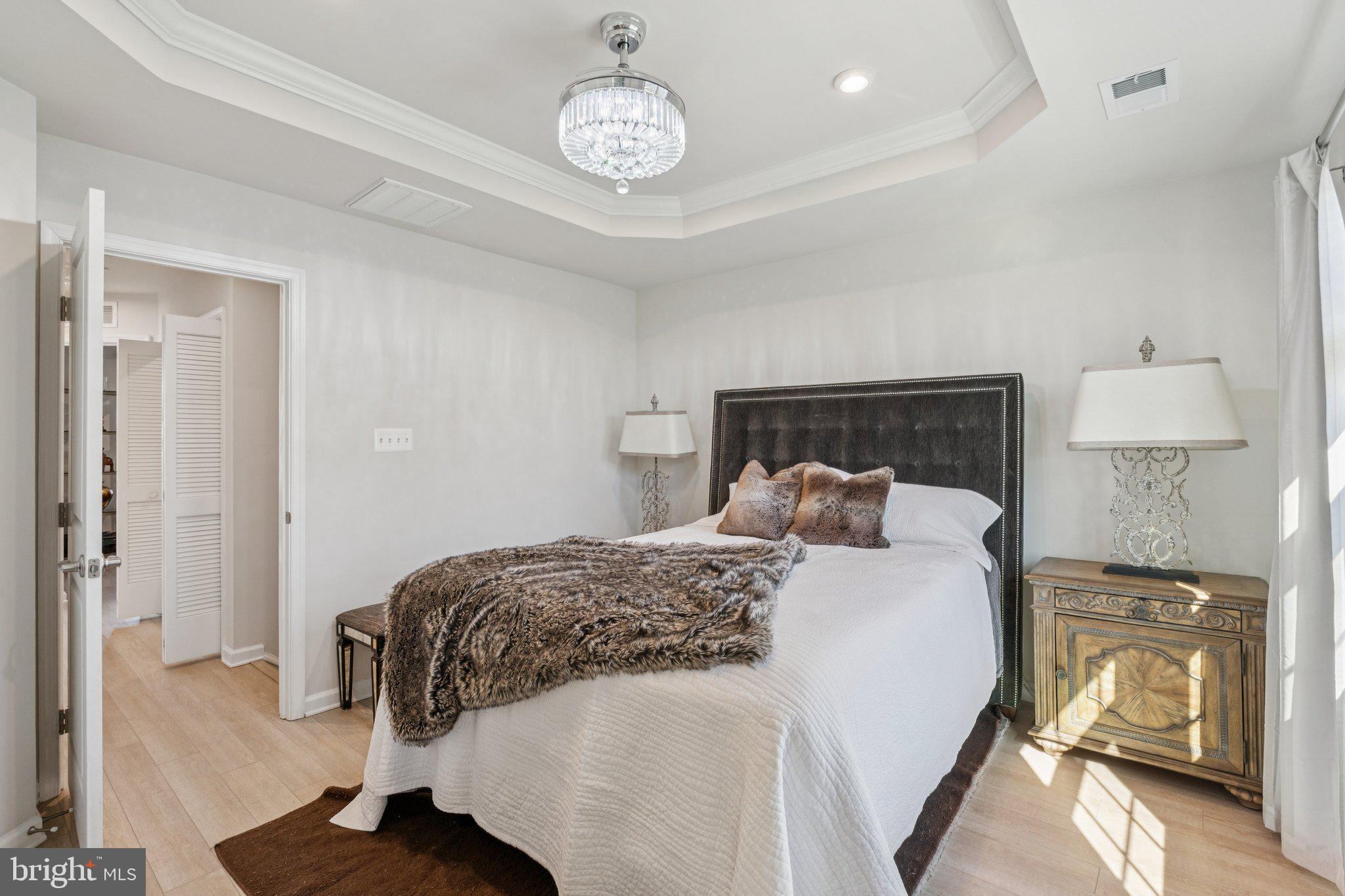 ANCHOR POINT - Residential