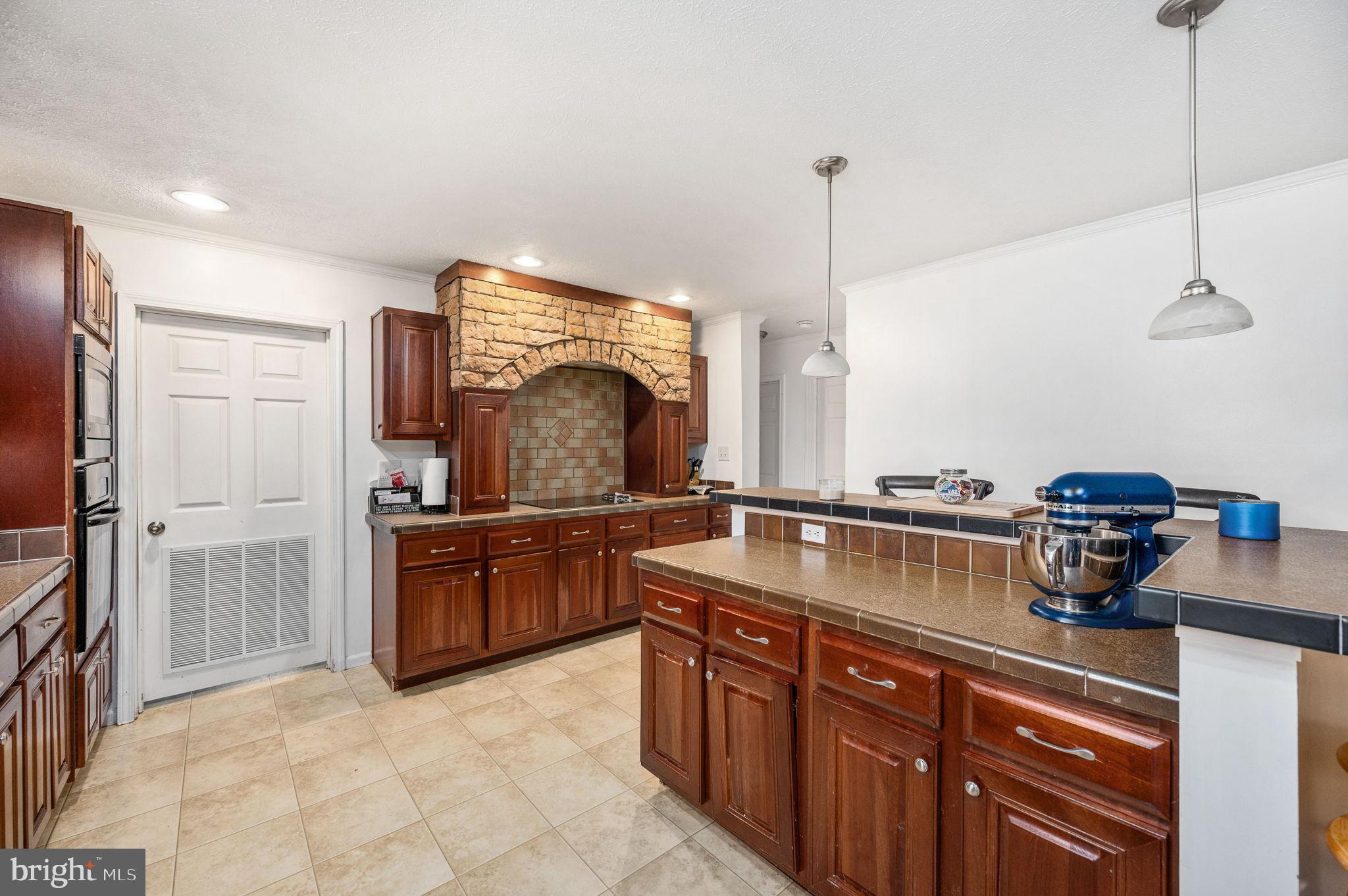 TODDS TAVERN ESTATES - Residential