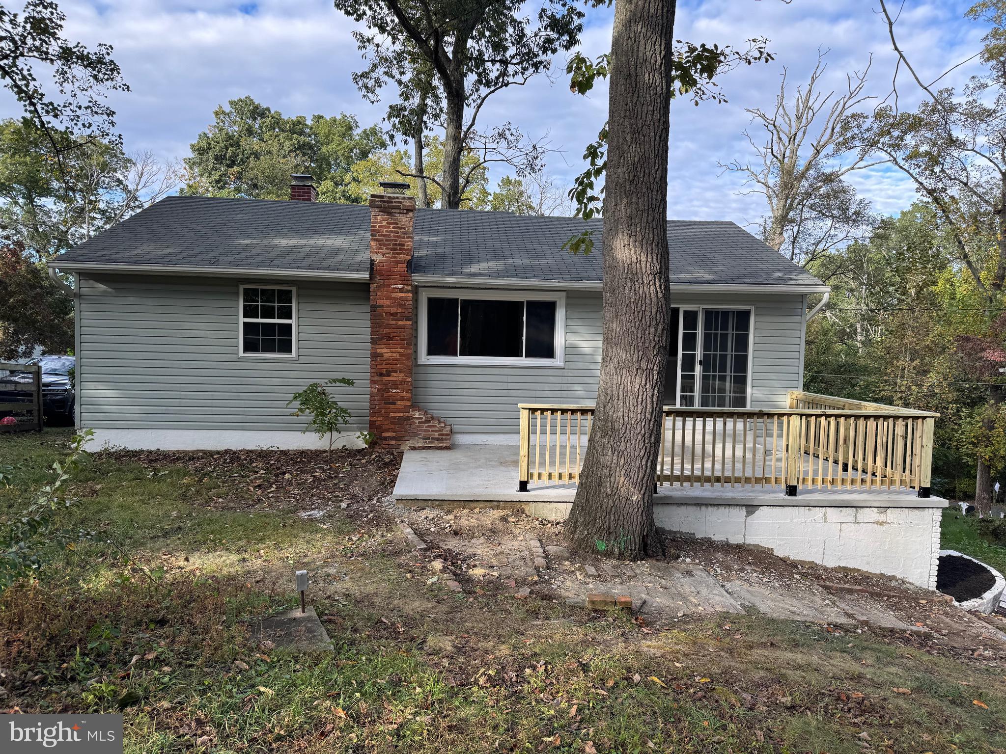 1031 LAKE CLAIRE DRIVE