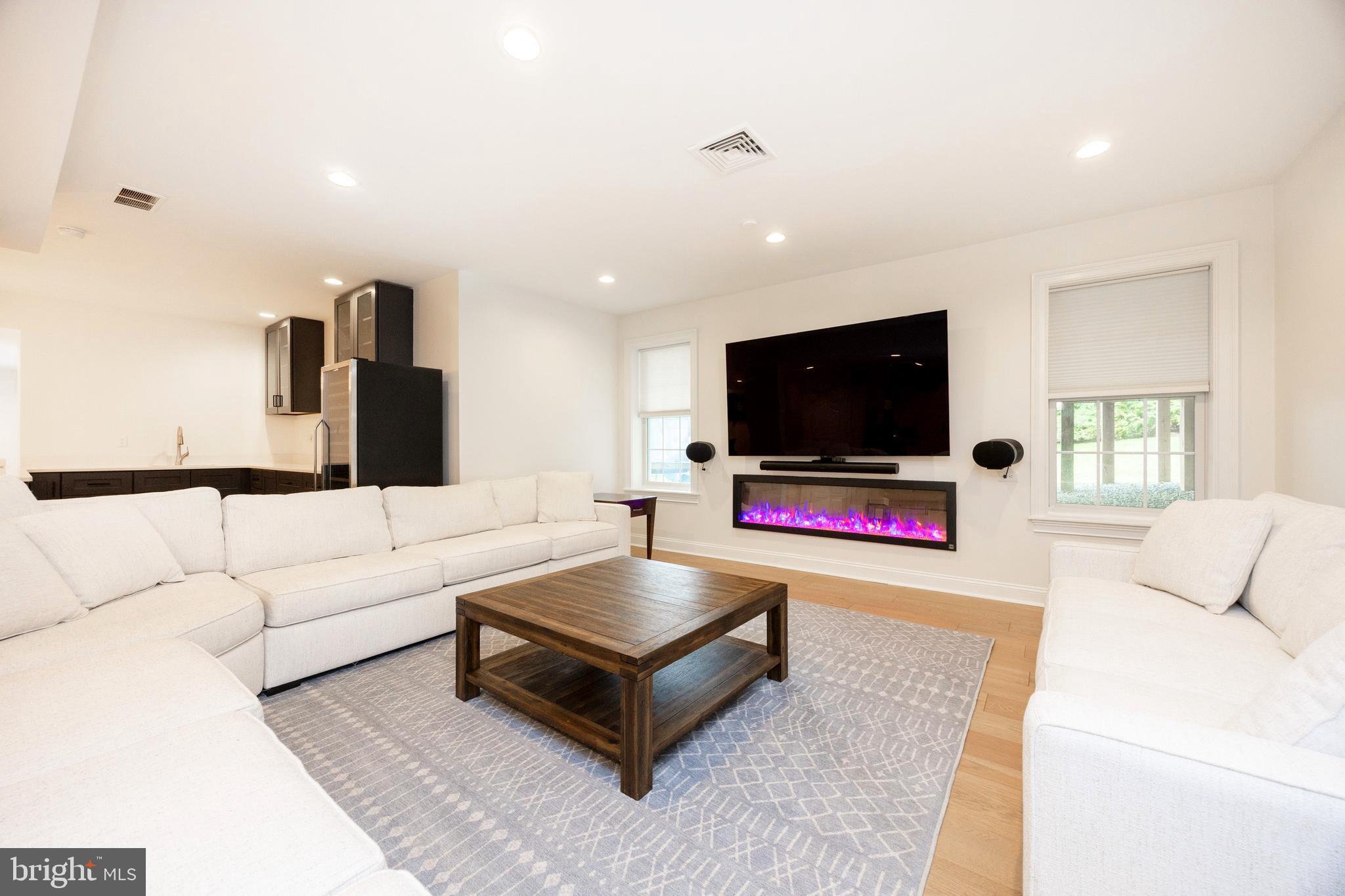 RIVERSIDE AT CHADDS - Residential