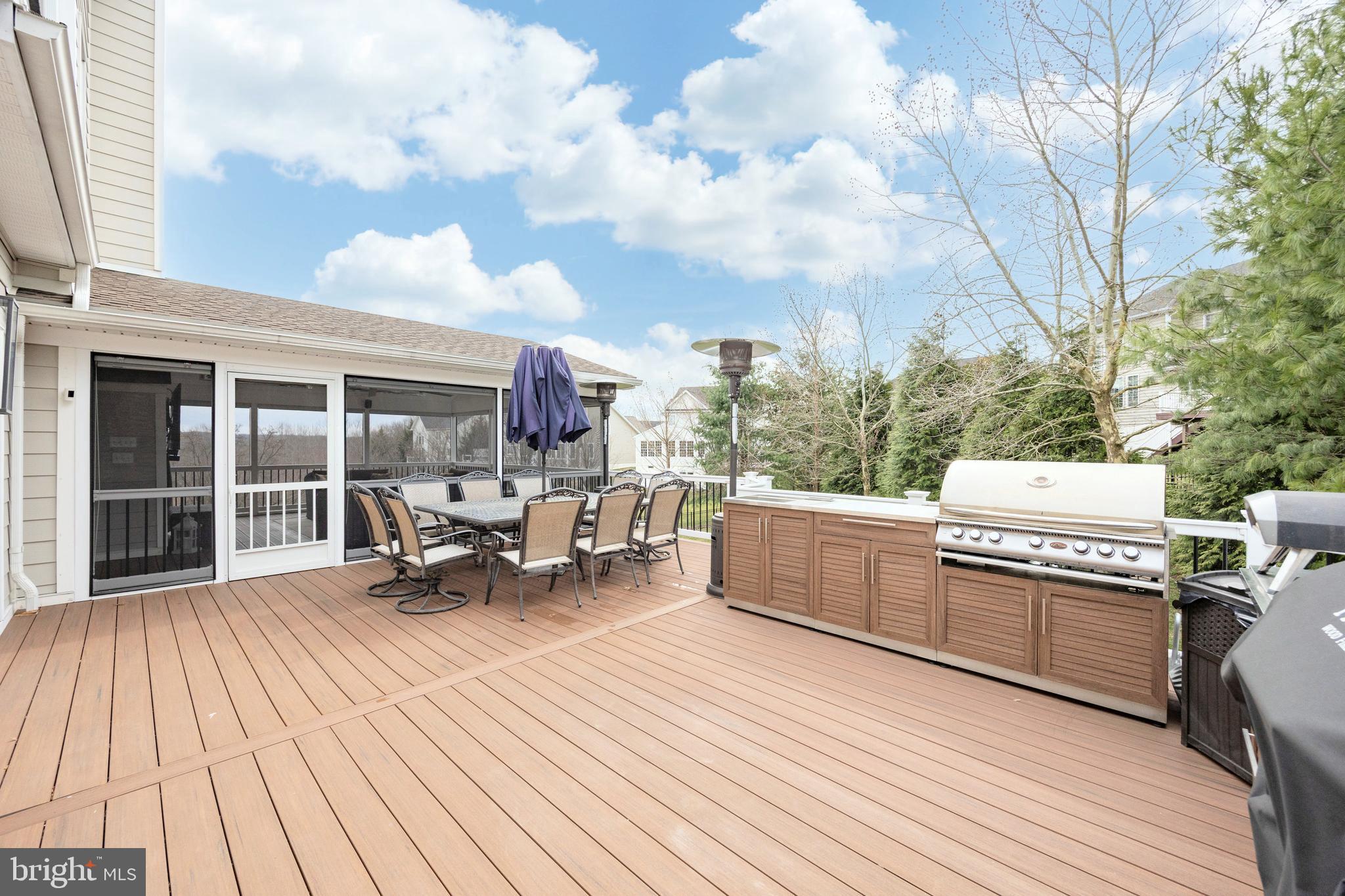 RIVERSIDE AT CHADDS - Residential