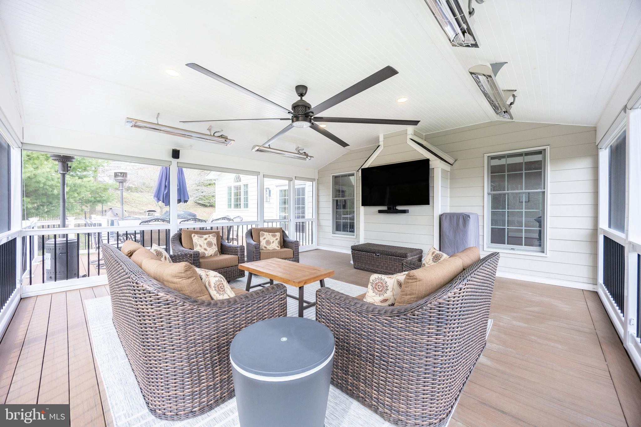 RIVERSIDE AT CHADDS - Residential