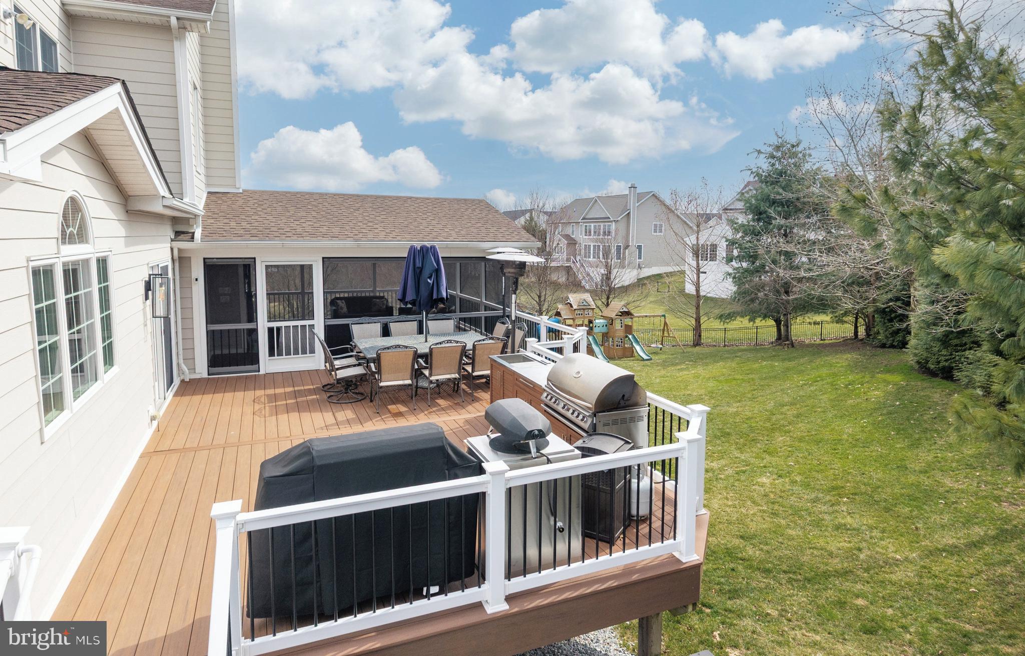 RIVERSIDE AT CHADDS - Residential