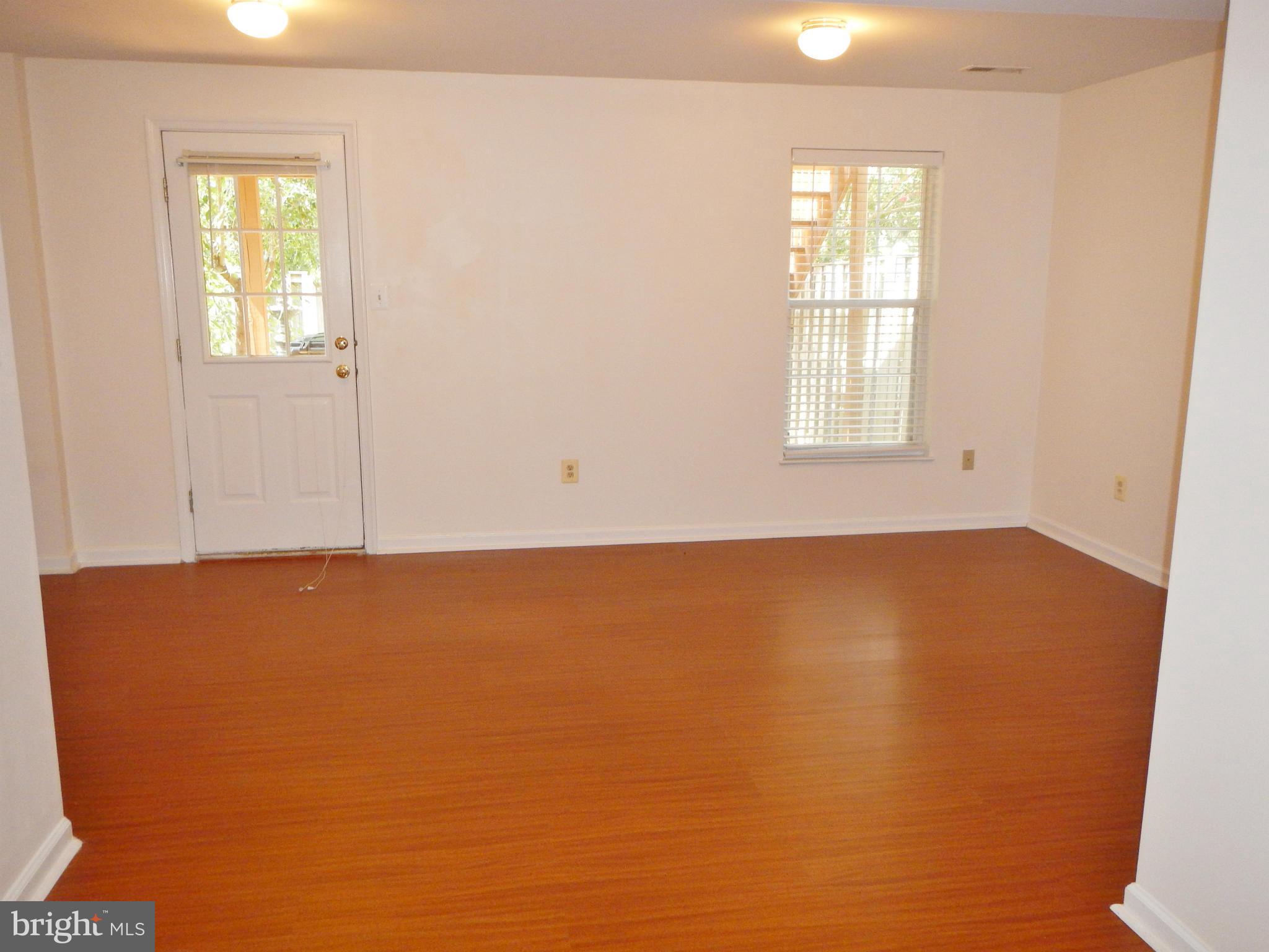 KINGSTOWNE - Residential Lease