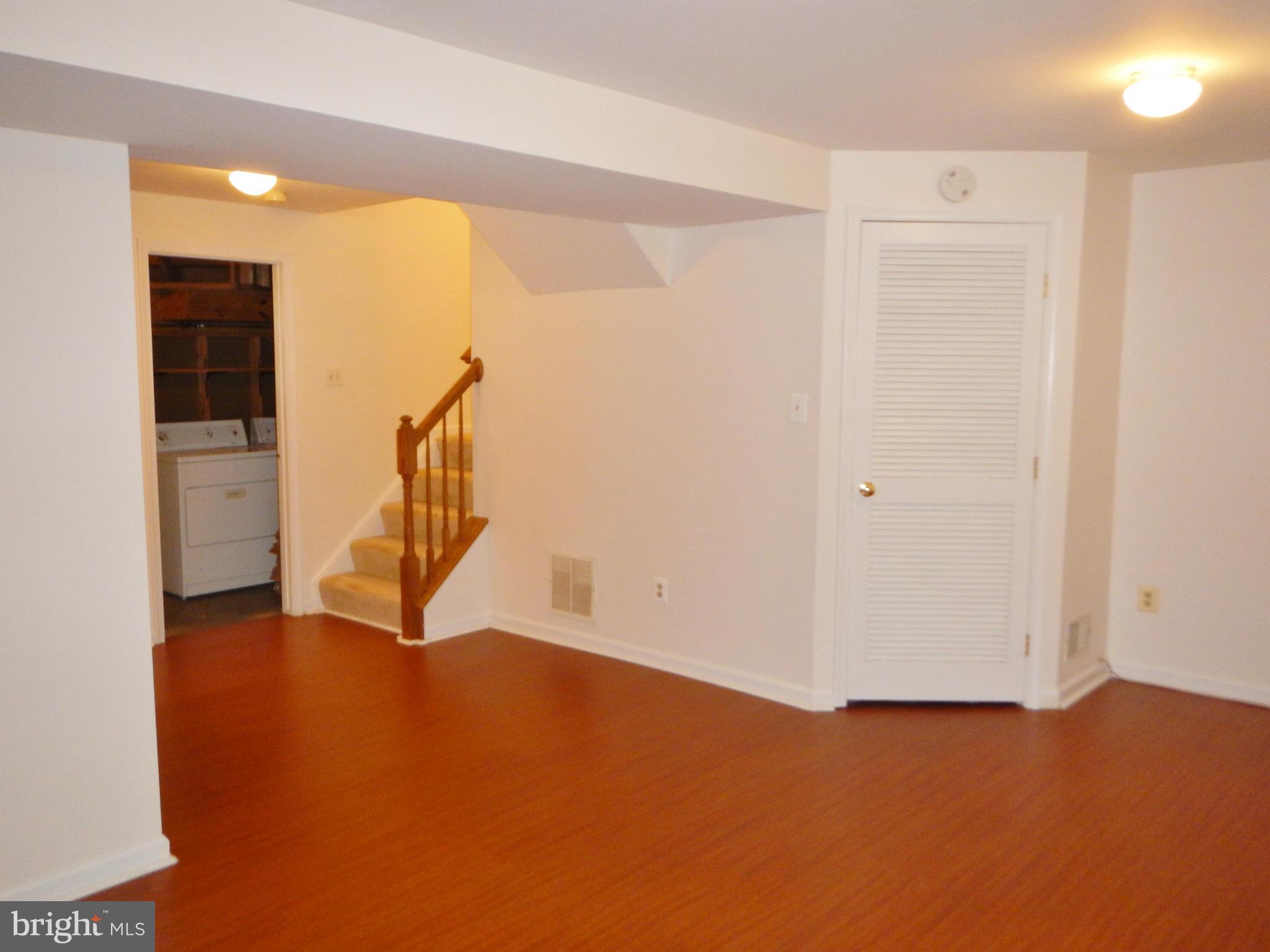 KINGSTOWNE - Residential Lease