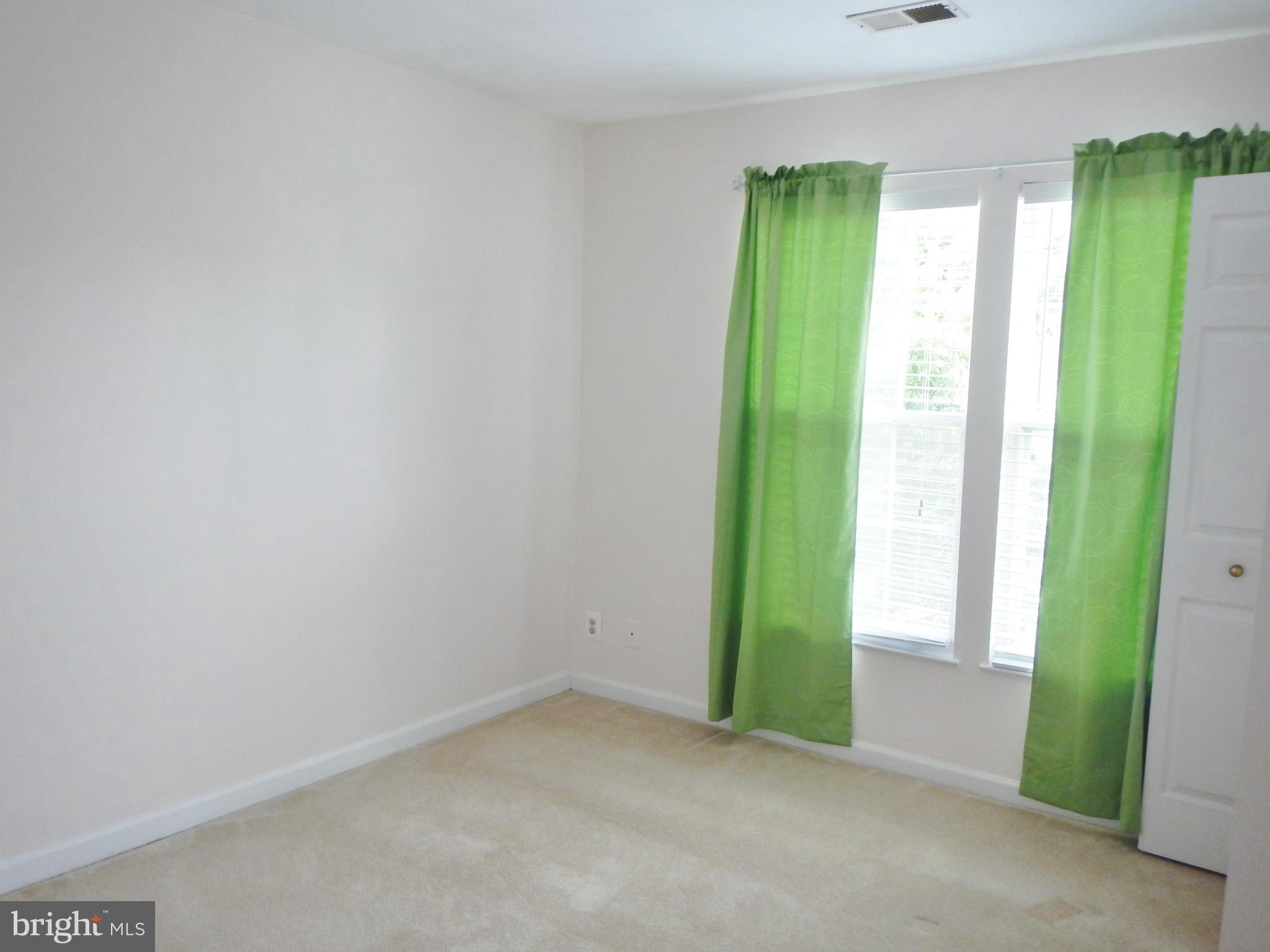 KINGSTOWNE - Residential Lease