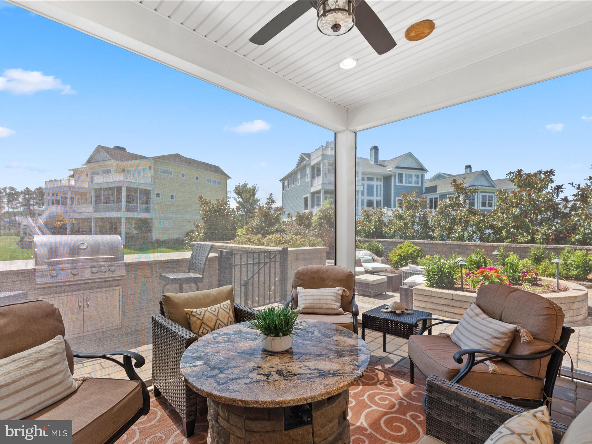 PENINSULA - Residential