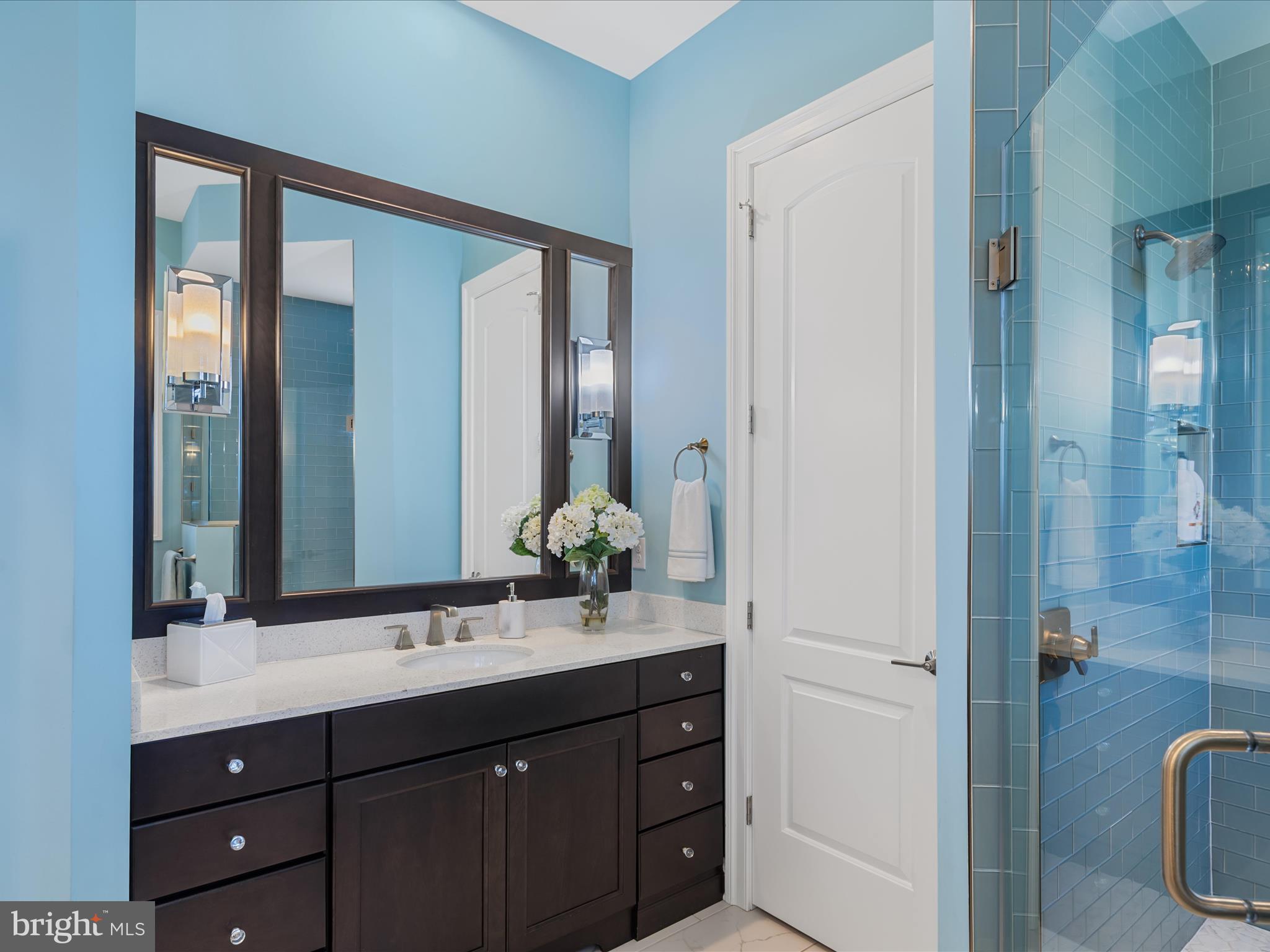 PENINSULA - Residential