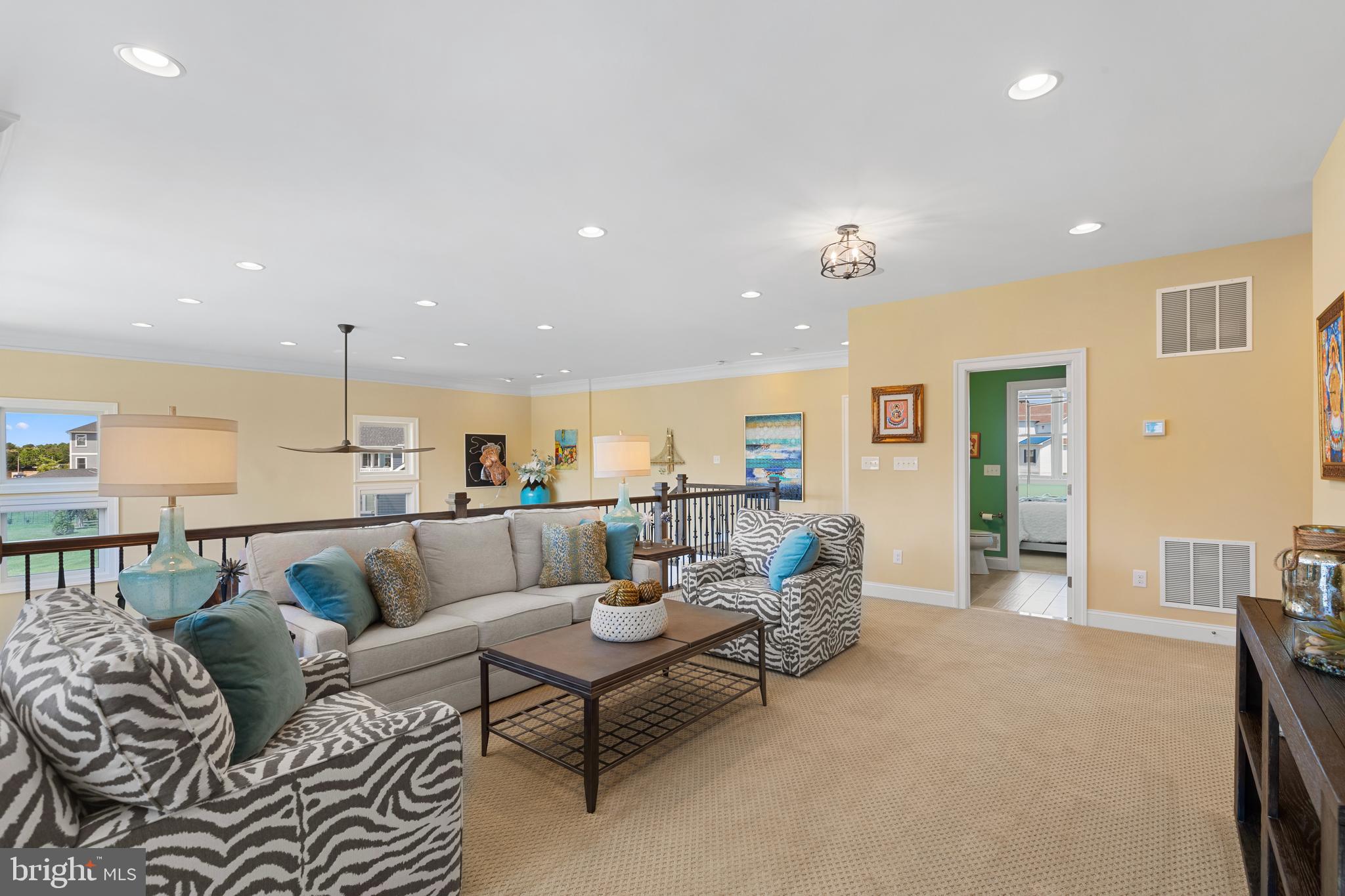 PENINSULA - Residential