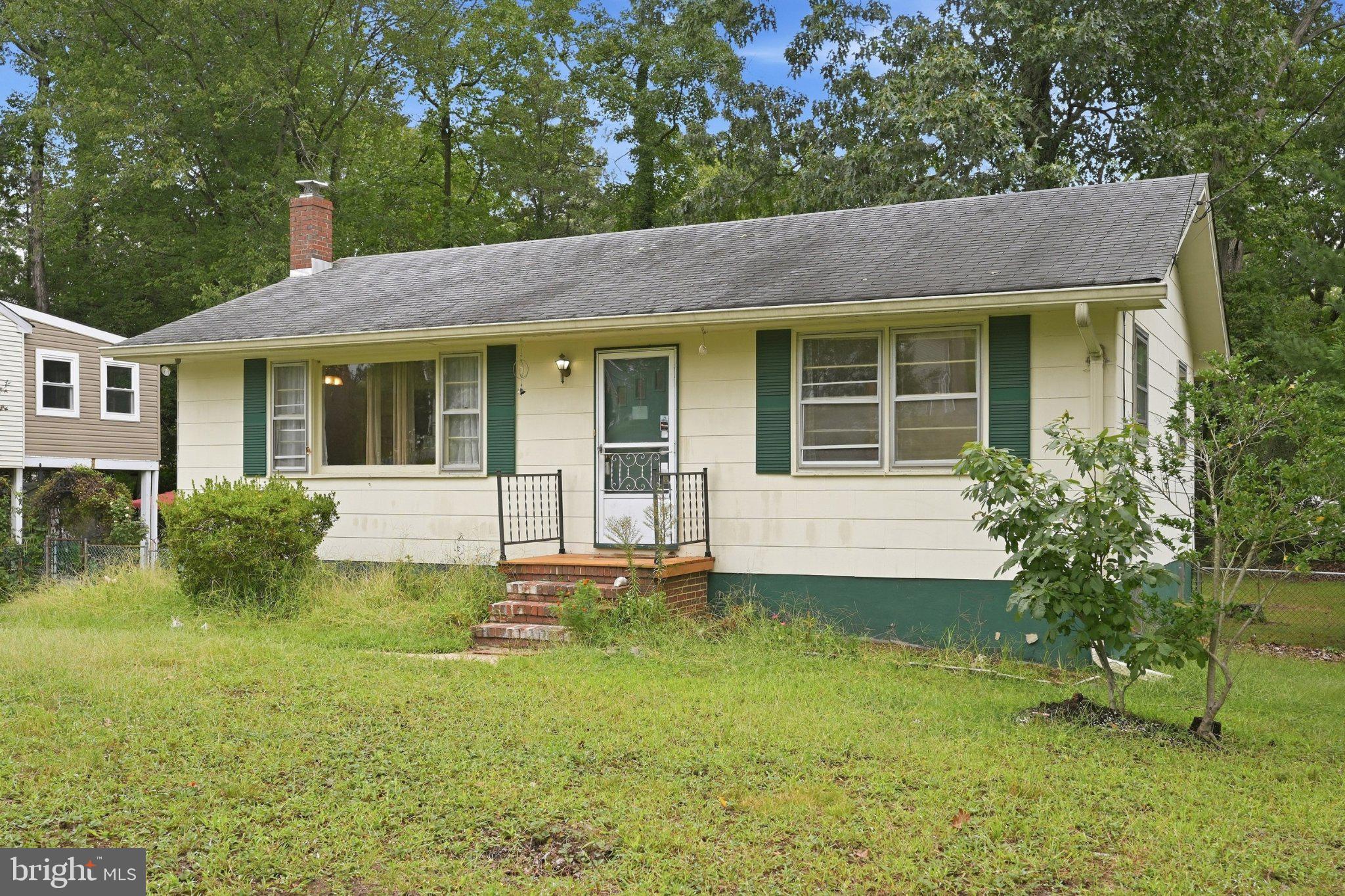 293 CEDAR LANE