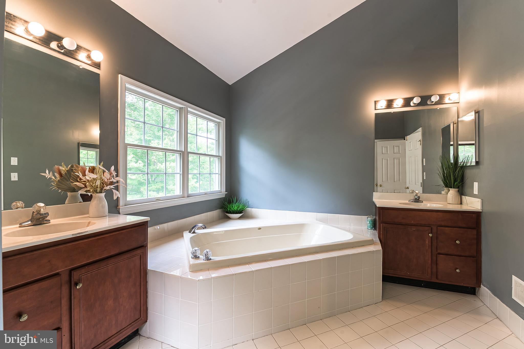 ESTATES @ GREAT BEAR - Residential