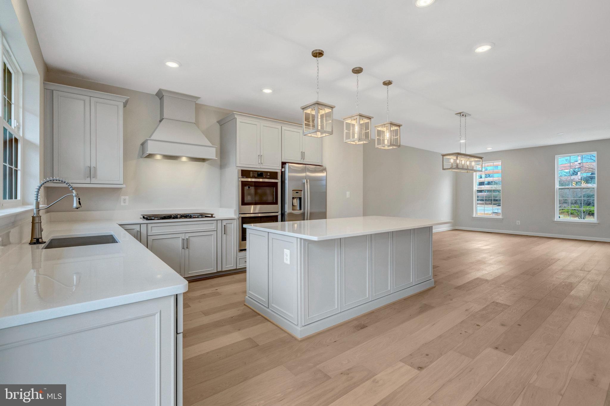 ENCLAVE AT FAIR LAKES - Residential