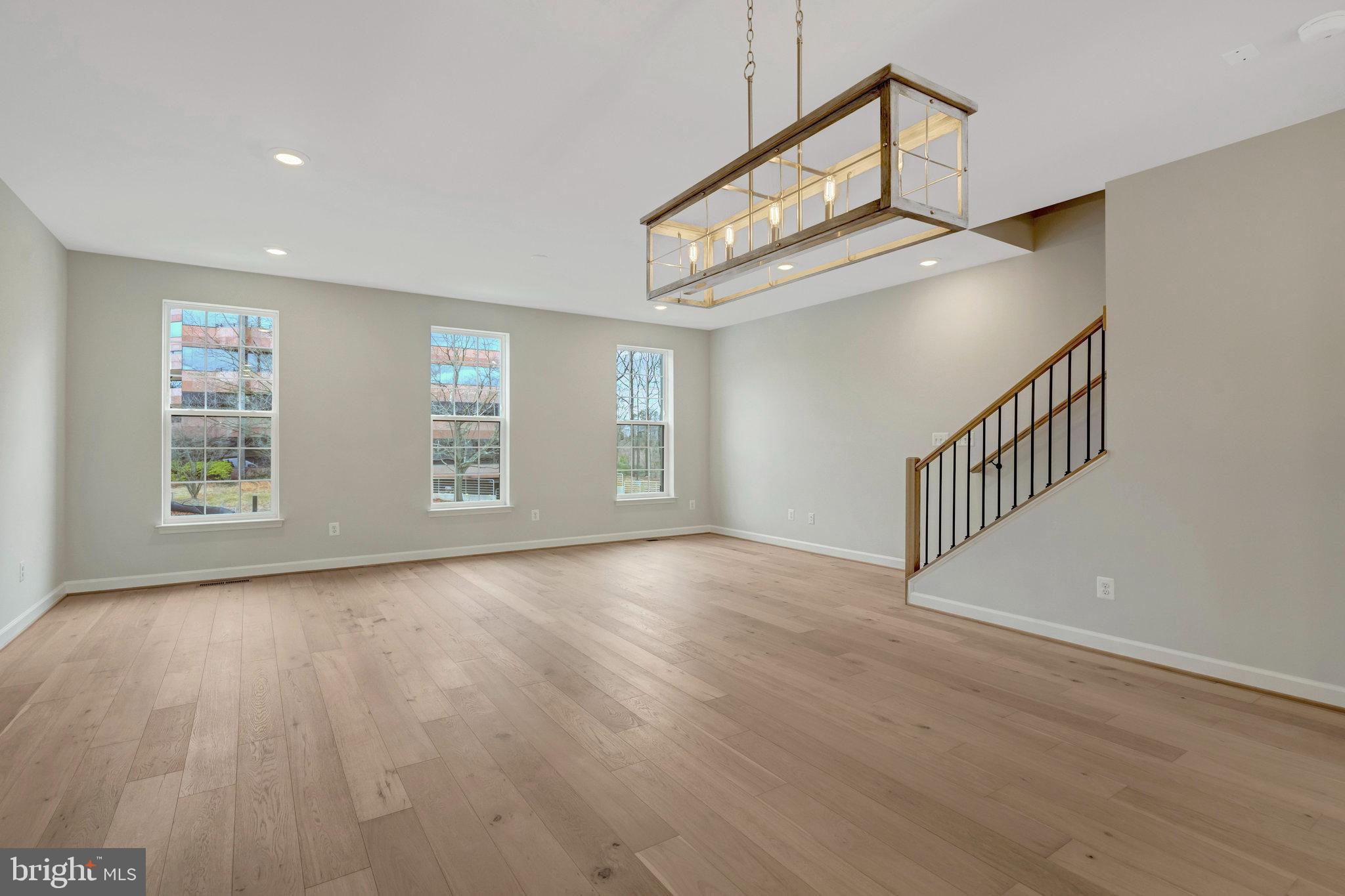 ENCLAVE AT FAIR LAKES - Residential