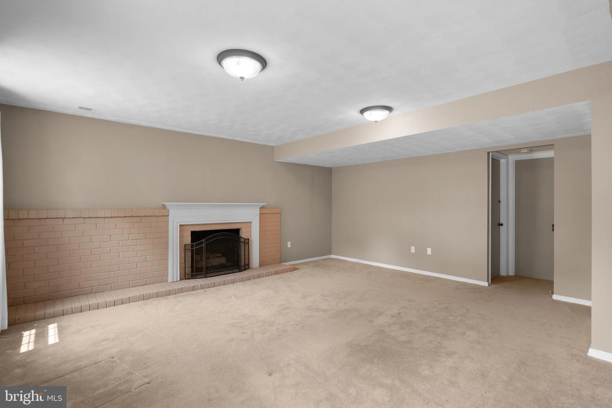 Brookeville, Maryland 20833, United States, 4 Bedrooms Bedrooms, ,3 BathroomsBathrooms,Residential,Coming Soon,117174