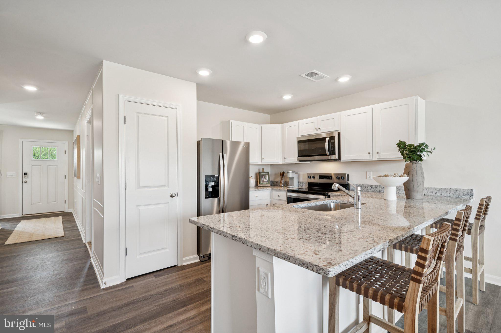 SUMMIT TOWNS - Residential