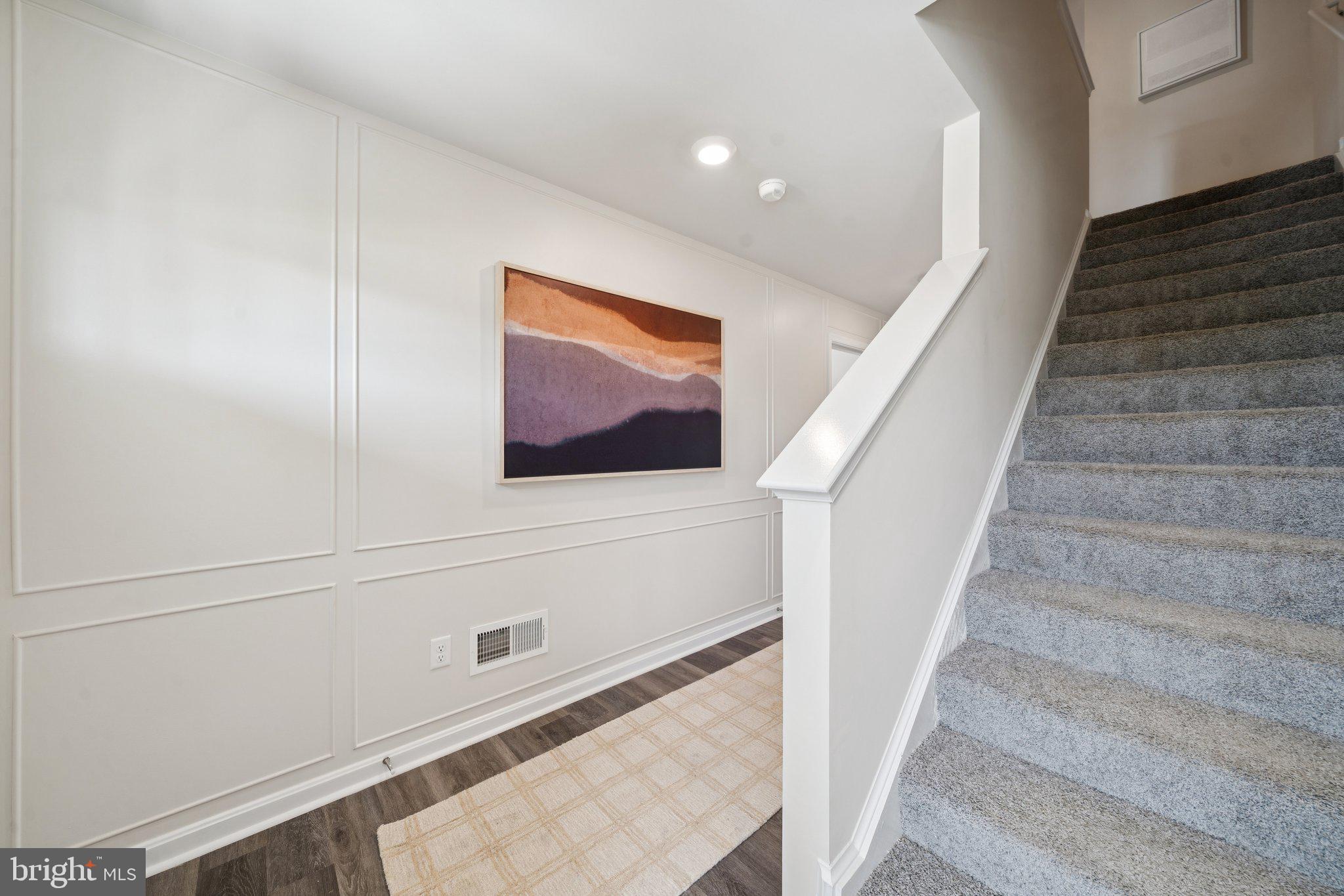 SUMMIT TOWNS - Residential