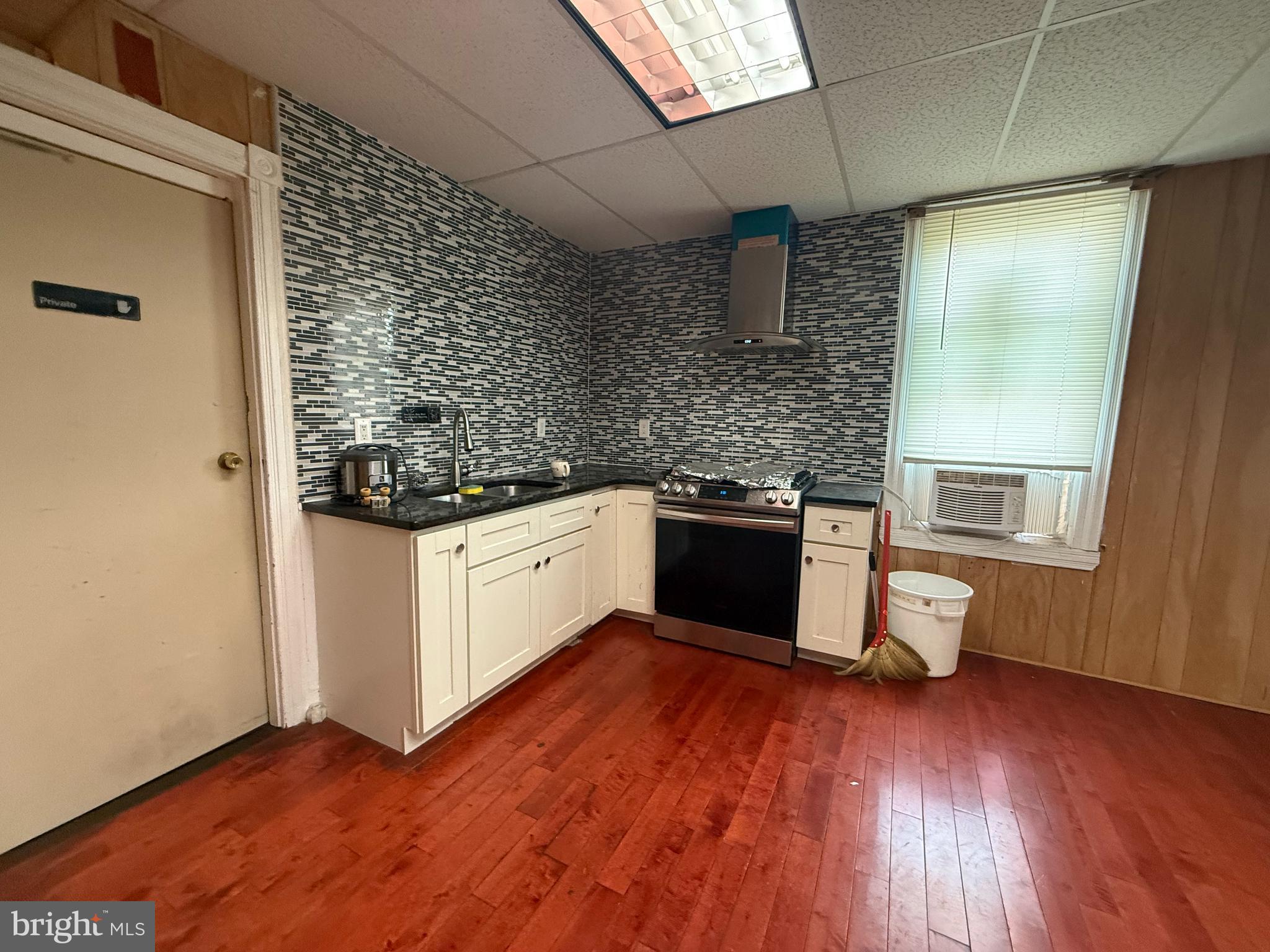 NORTH CENTRAL - Commercial Sale